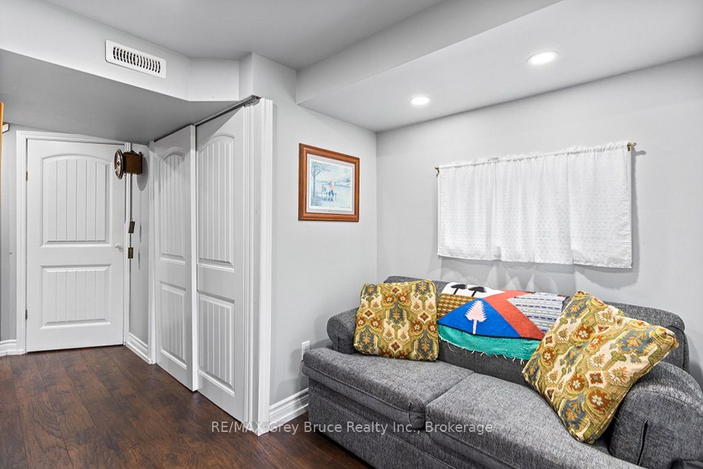 6 Chetwynd Lane Property Photo 33