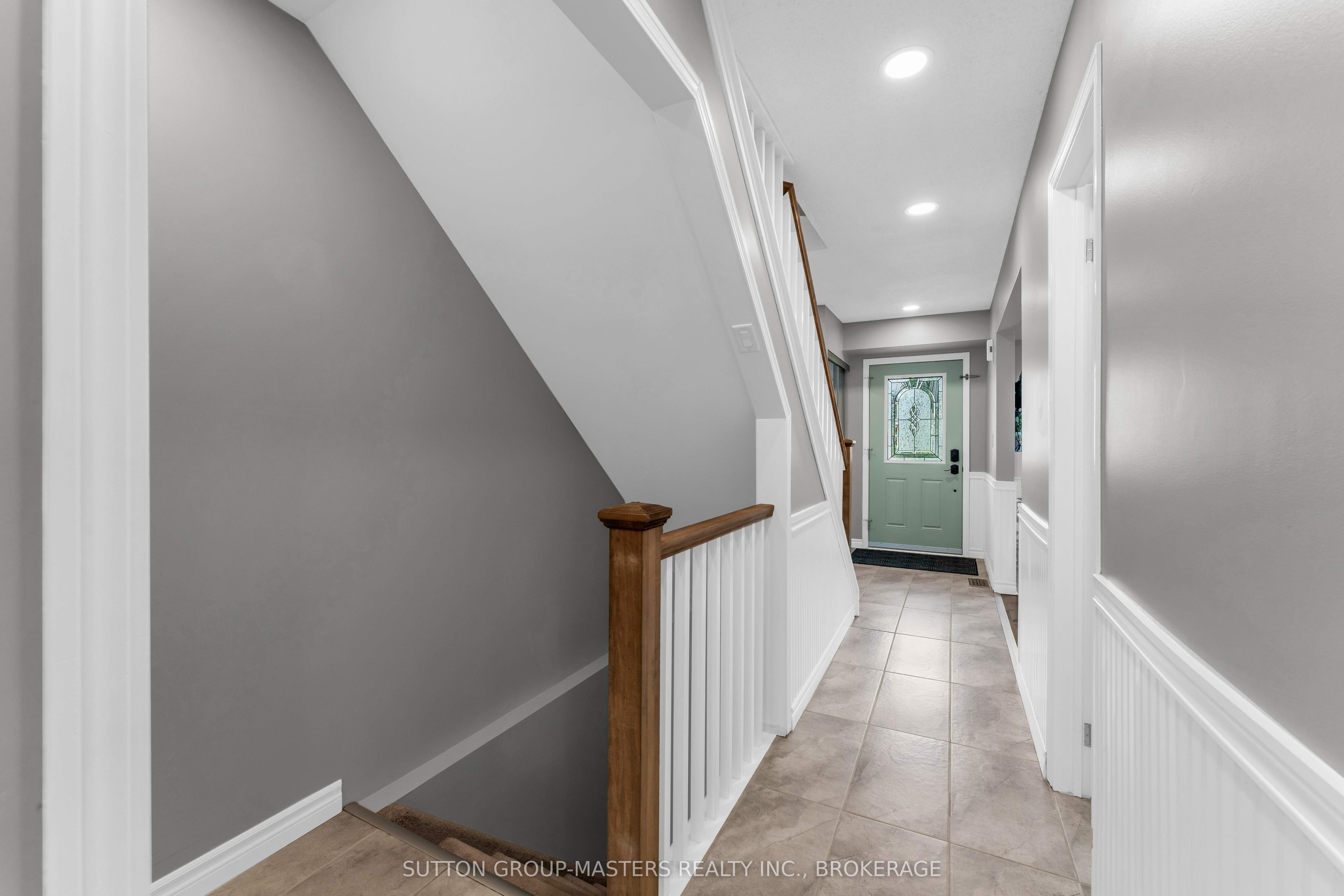 700 Cedarwood Drive Property Photo 6
