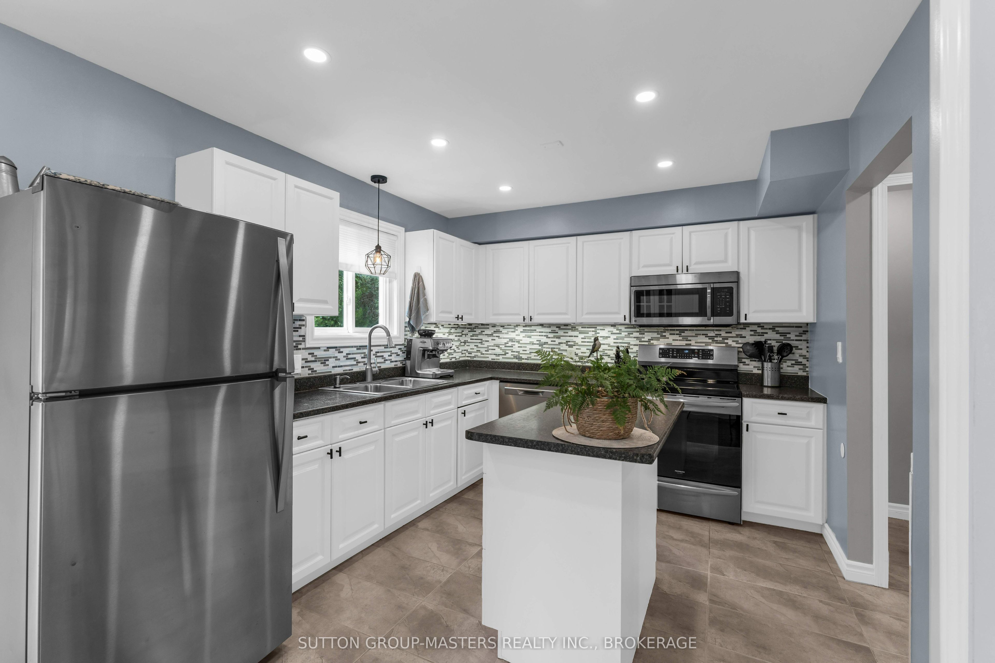 700 Cedarwood Drive Property Photo 12