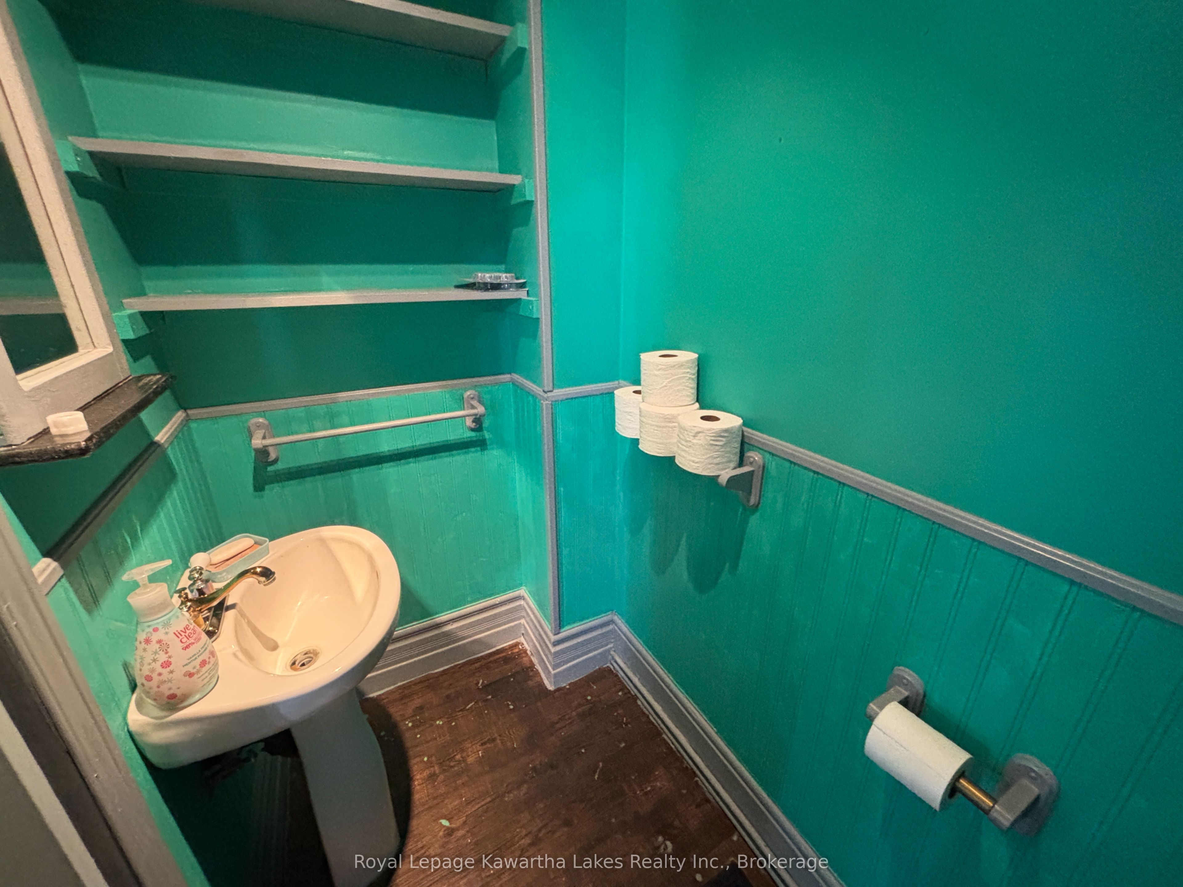 80 Albert Street S Property Photo 16
