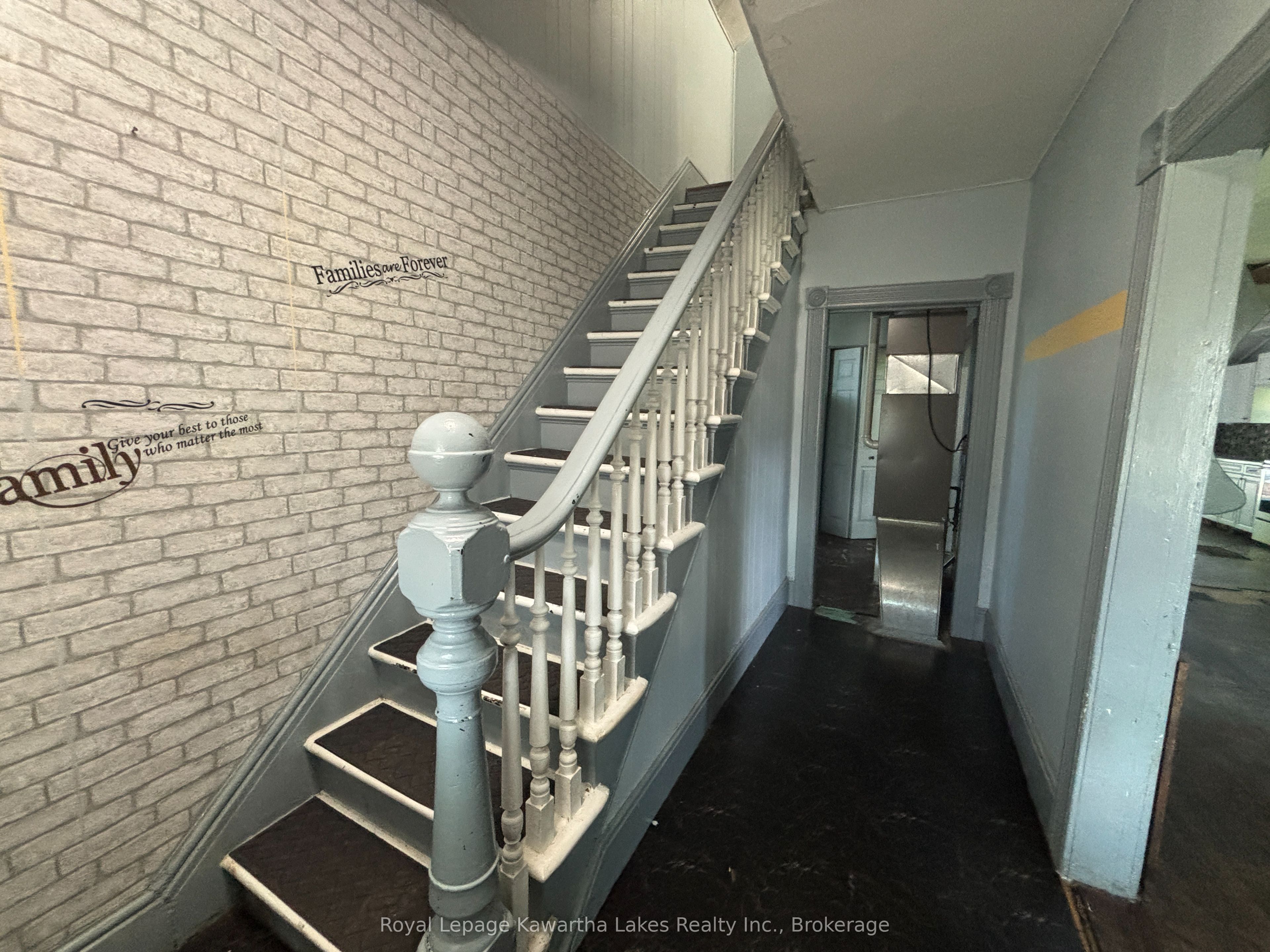 80 Albert Street S Property Photo 25