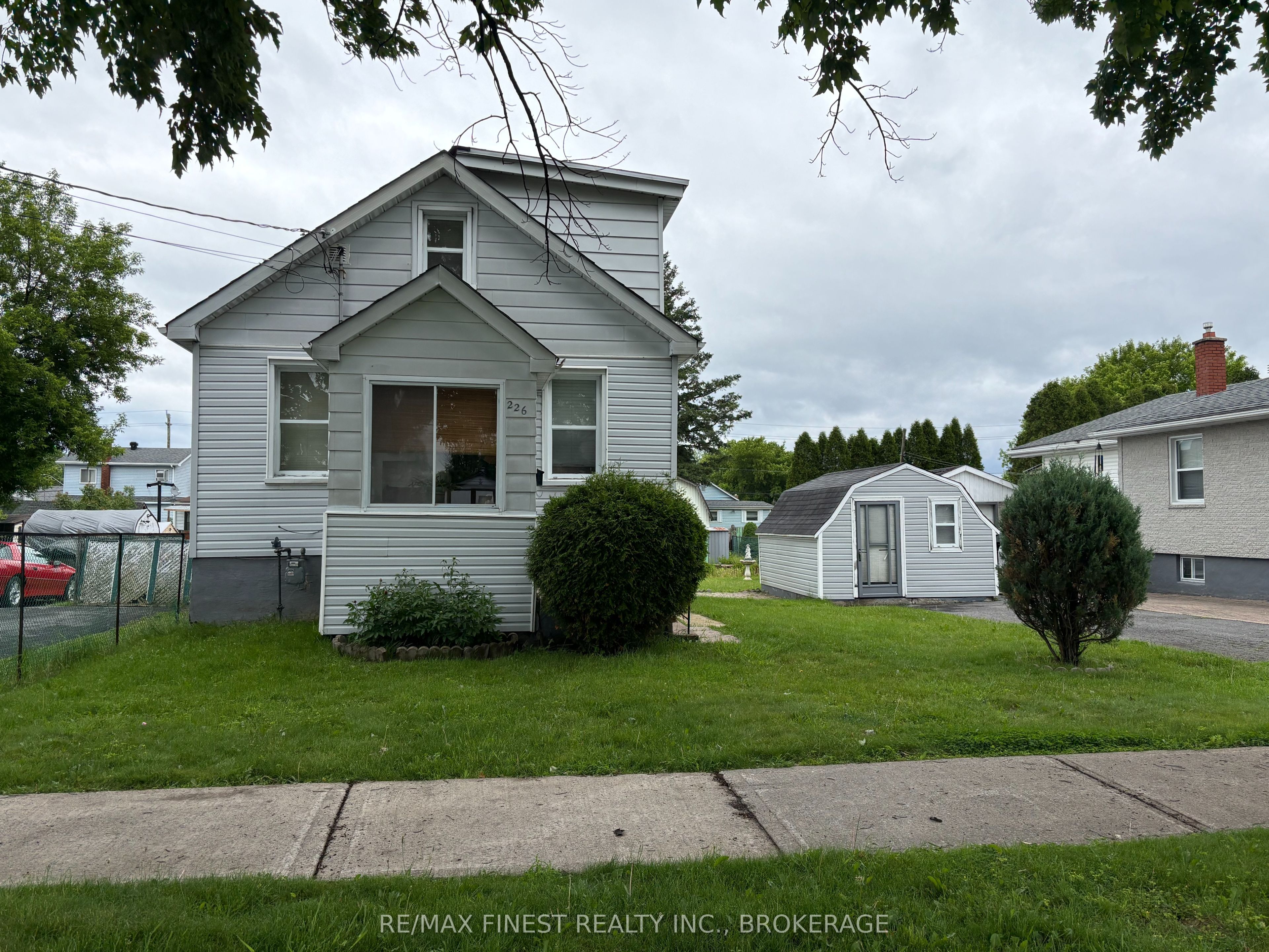 226 Danis Avenue Property Photo 1