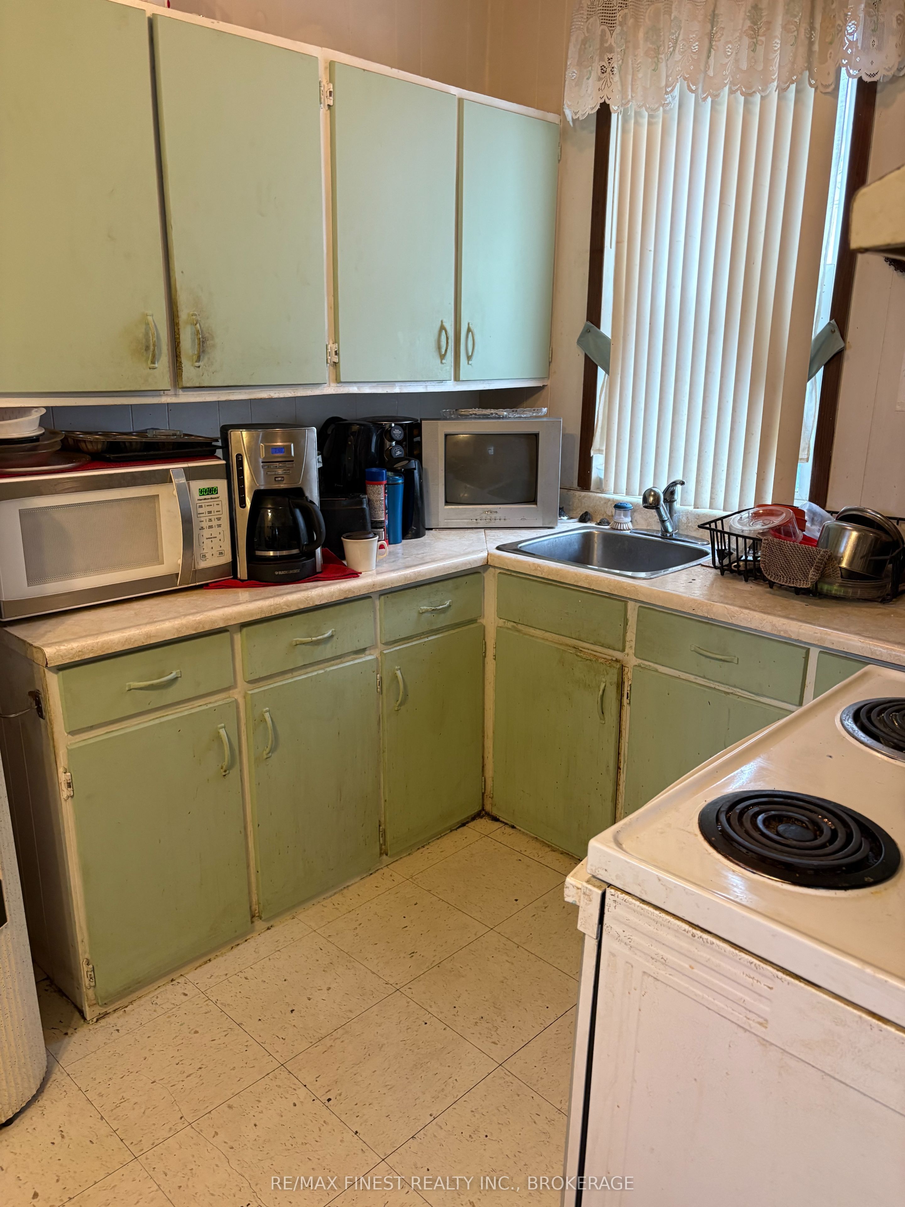 226 Danis Avenue Property Photo 11