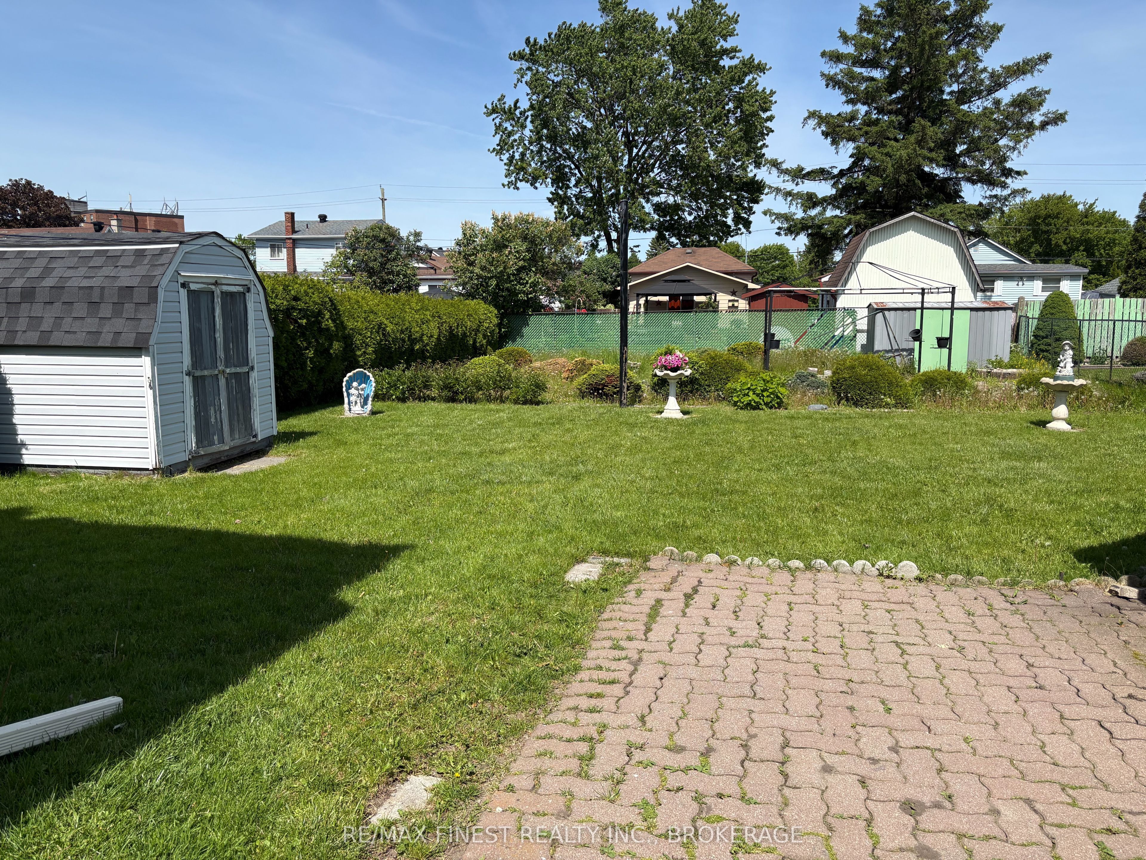 226 Danis Avenue Property Photo 15