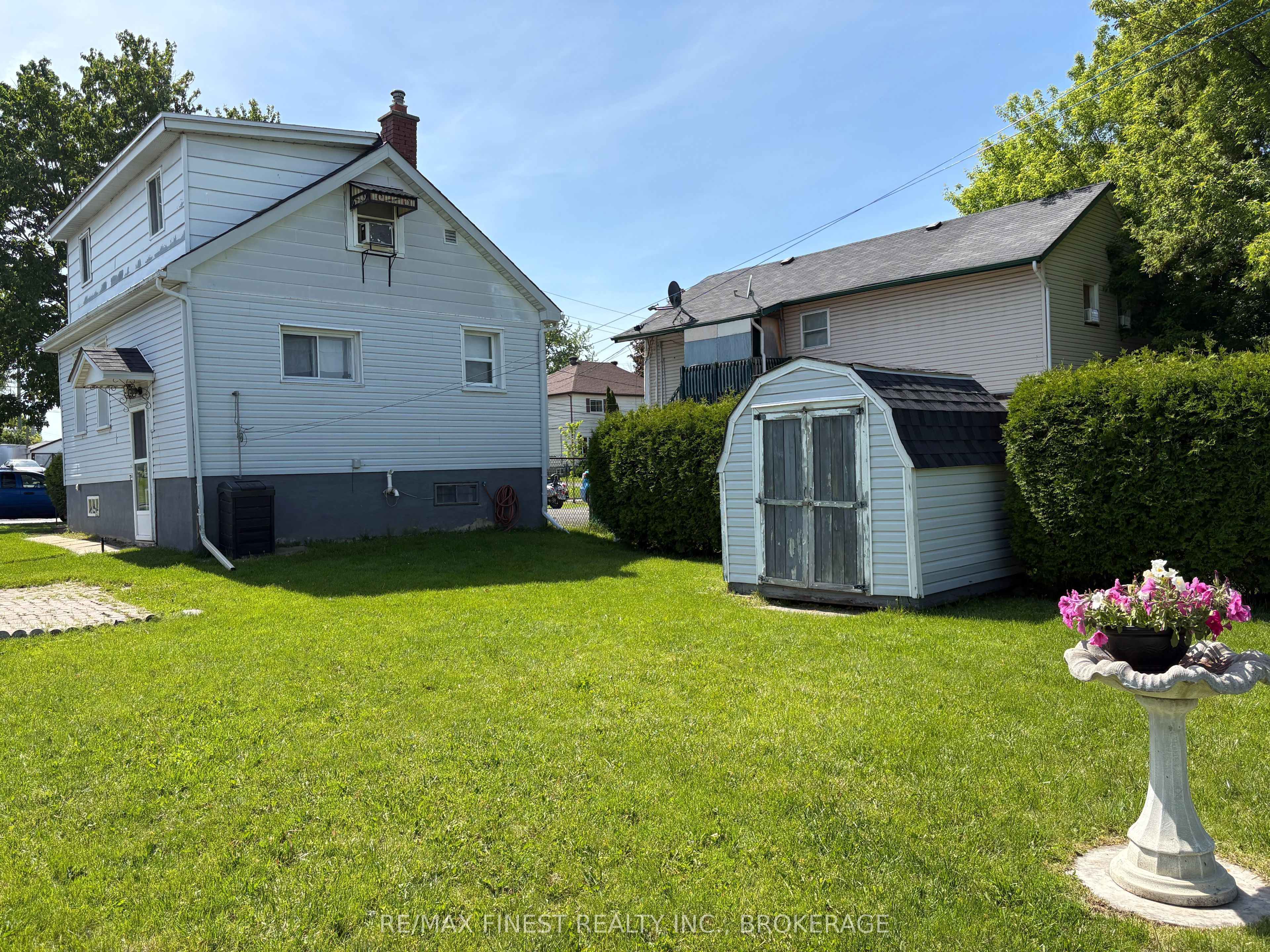 226 Danis Avenue Property Photo 18