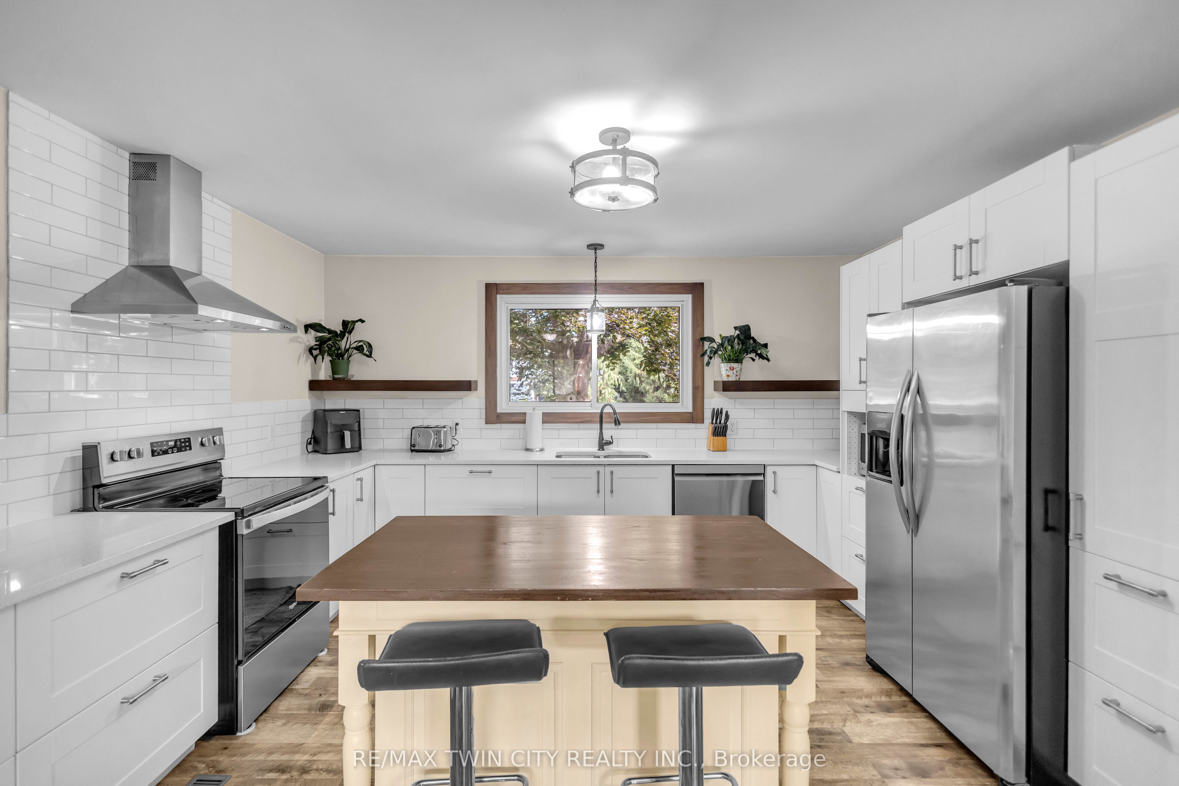 60 Brown Avenue Property Photo 6