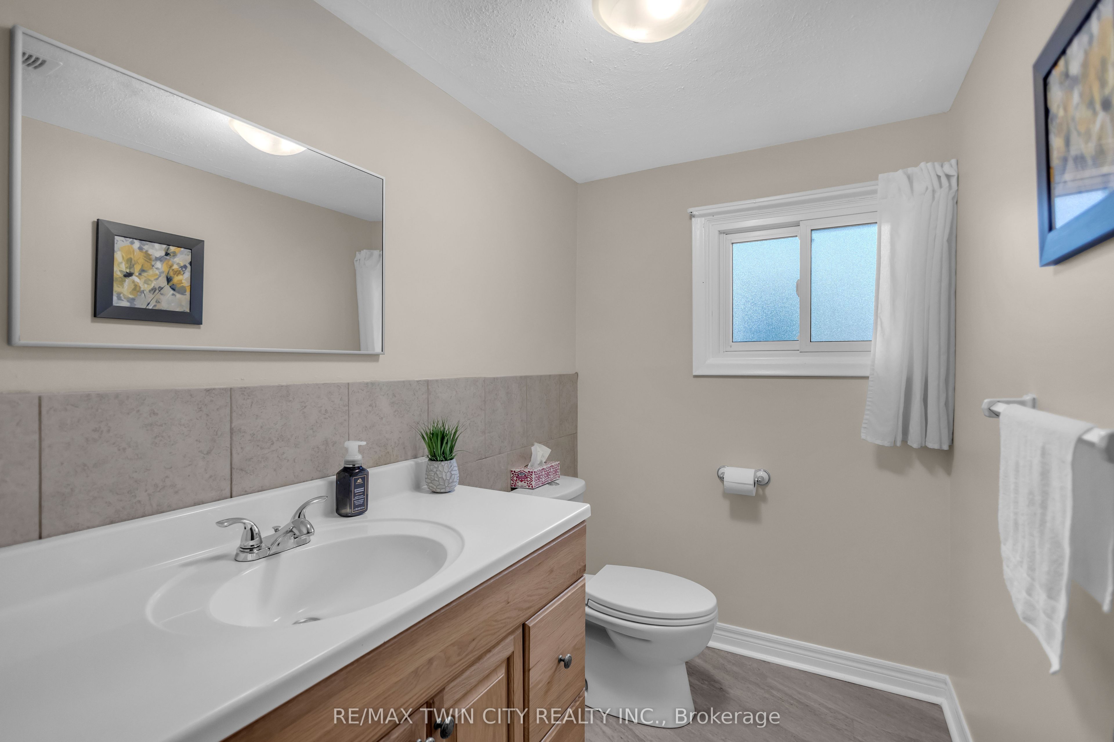 60 Brown Avenue Property Photo 34