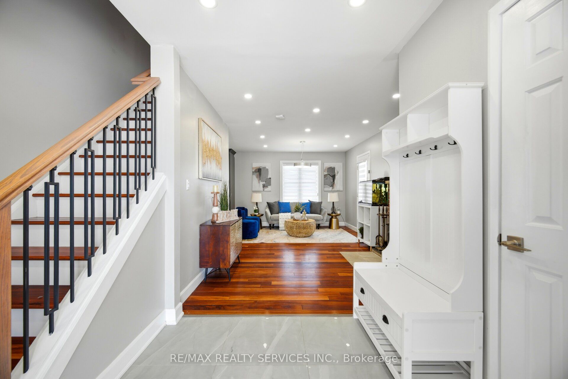 12 Pine Street Property Photo 10