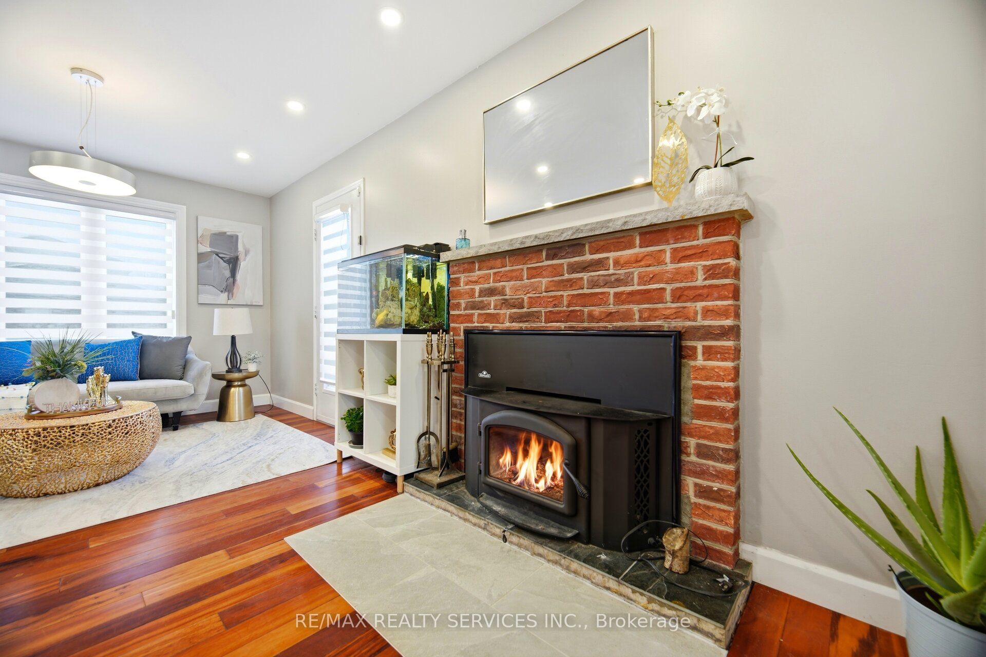 12 Pine Street Property Photo 13