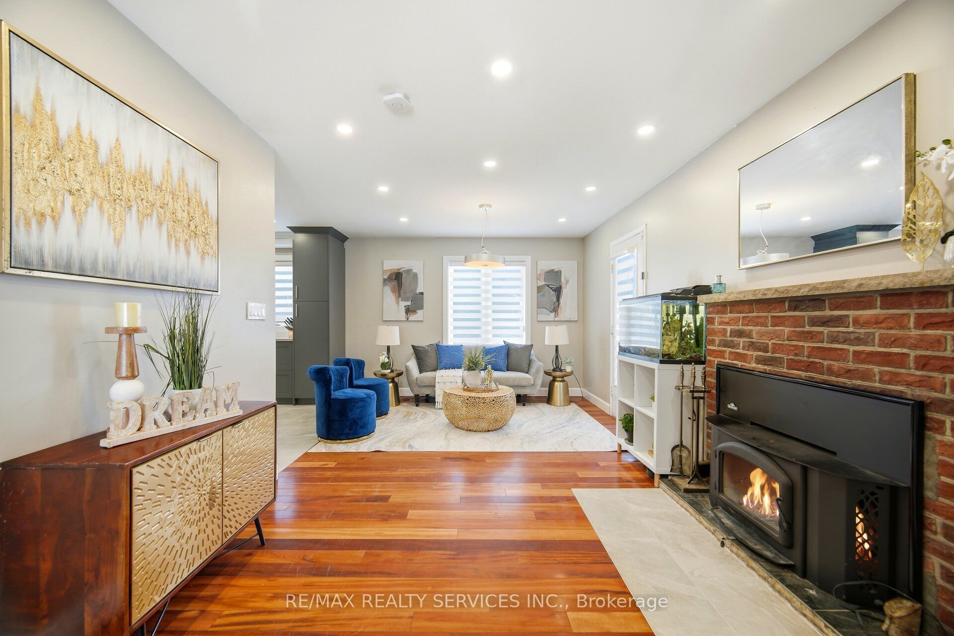 12 Pine Street Property Photo 14