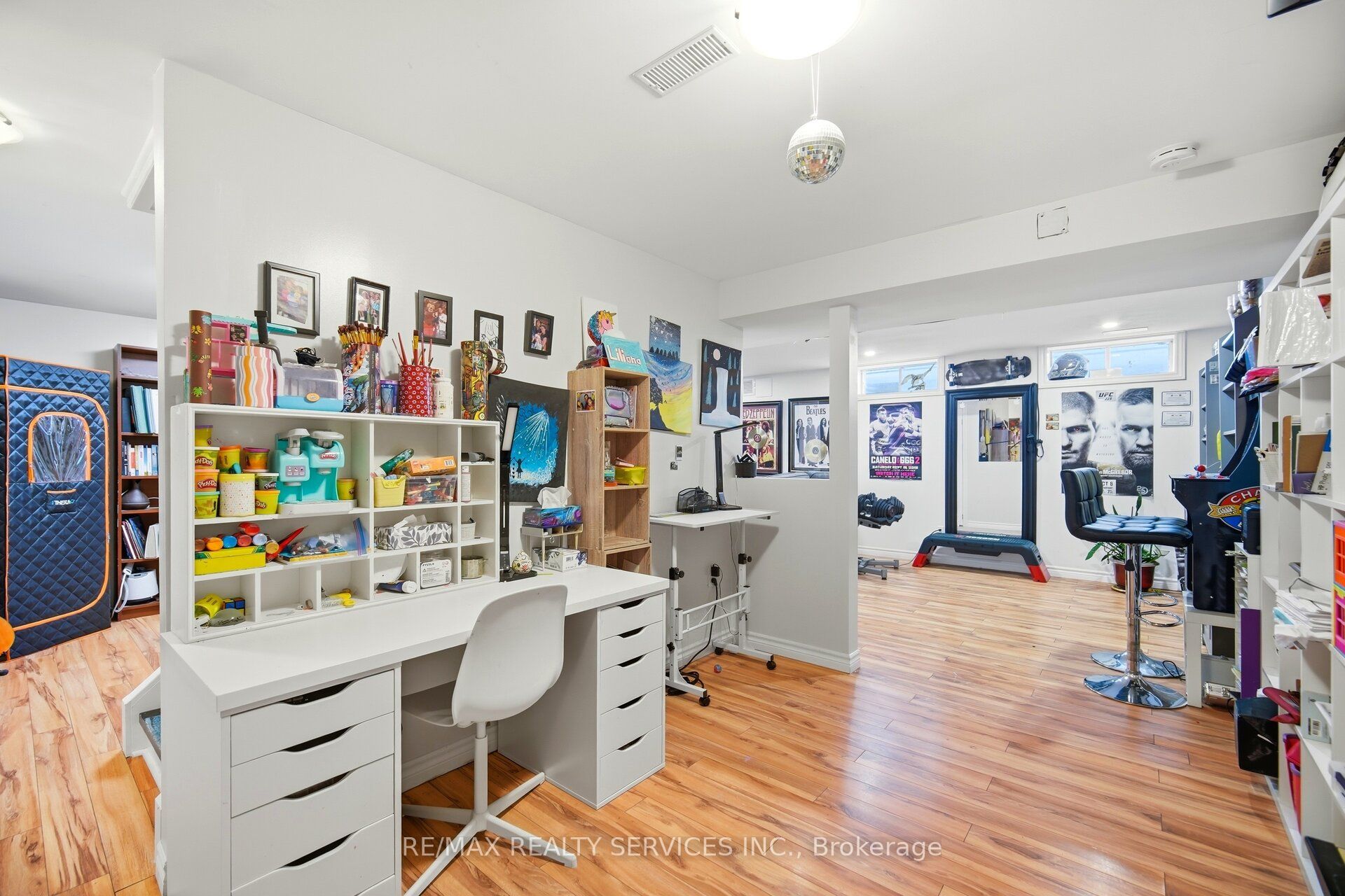 12 Pine Street Property Photo 37