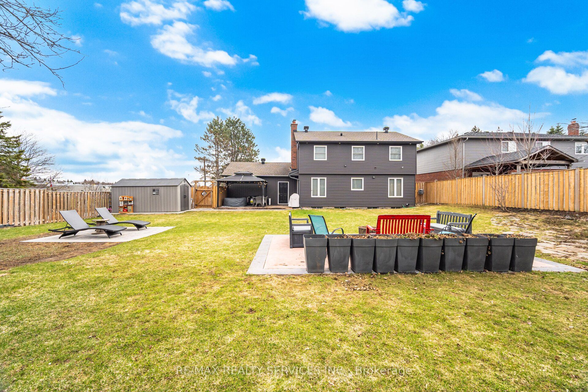 12 Pine Street Property Photo 46