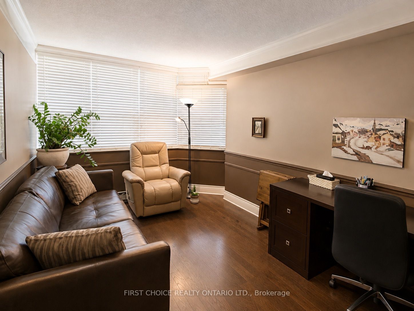 1510 Riverside Drive 1406 Property Photo 17