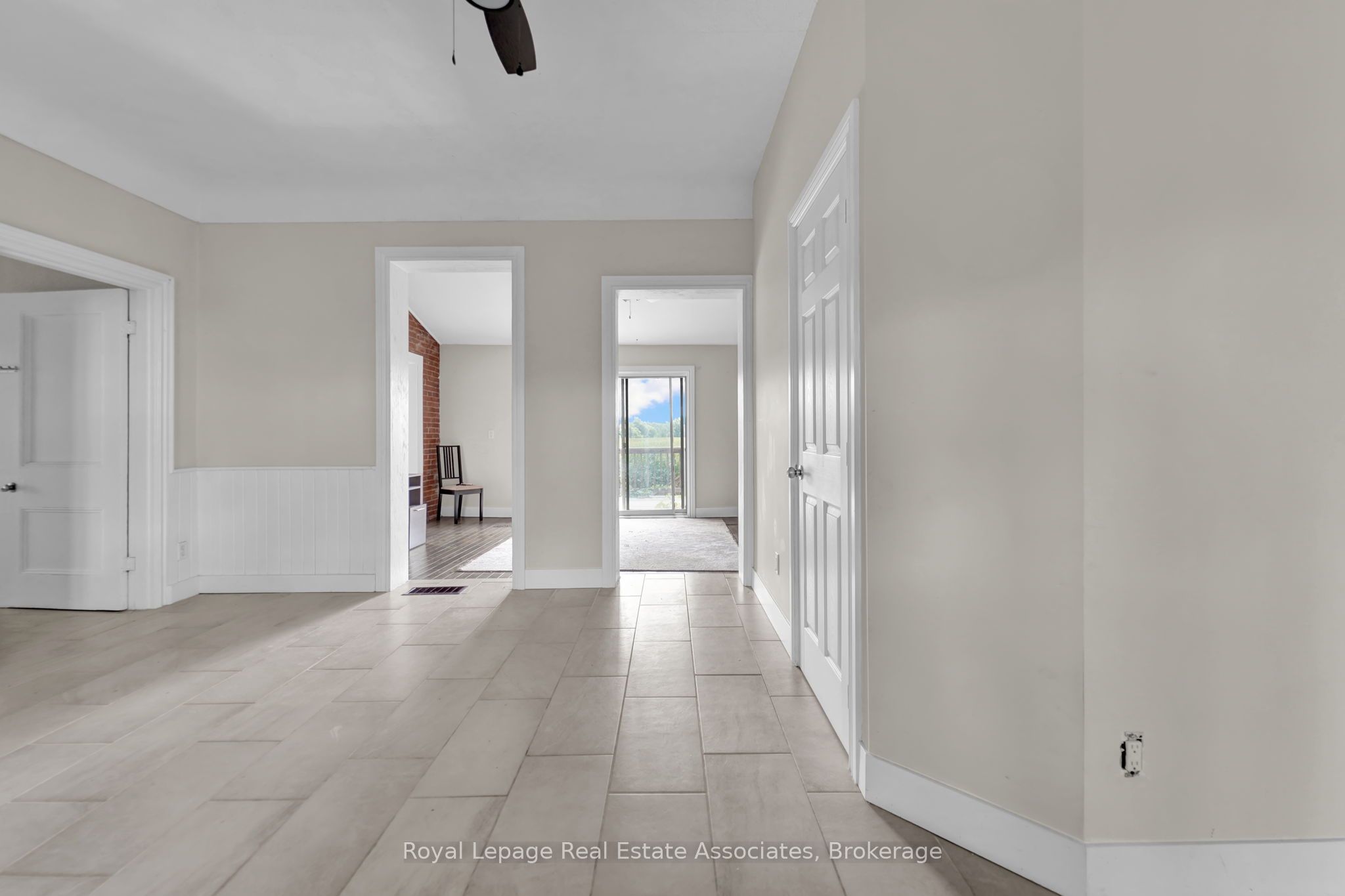 783 Highway 6 N Property Photo 9