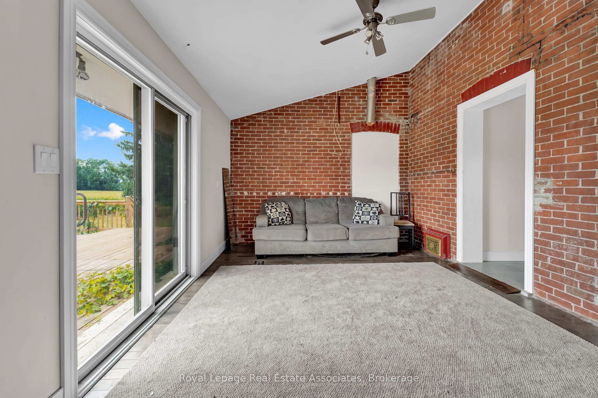 783 Highway 6 N Property Photo 17