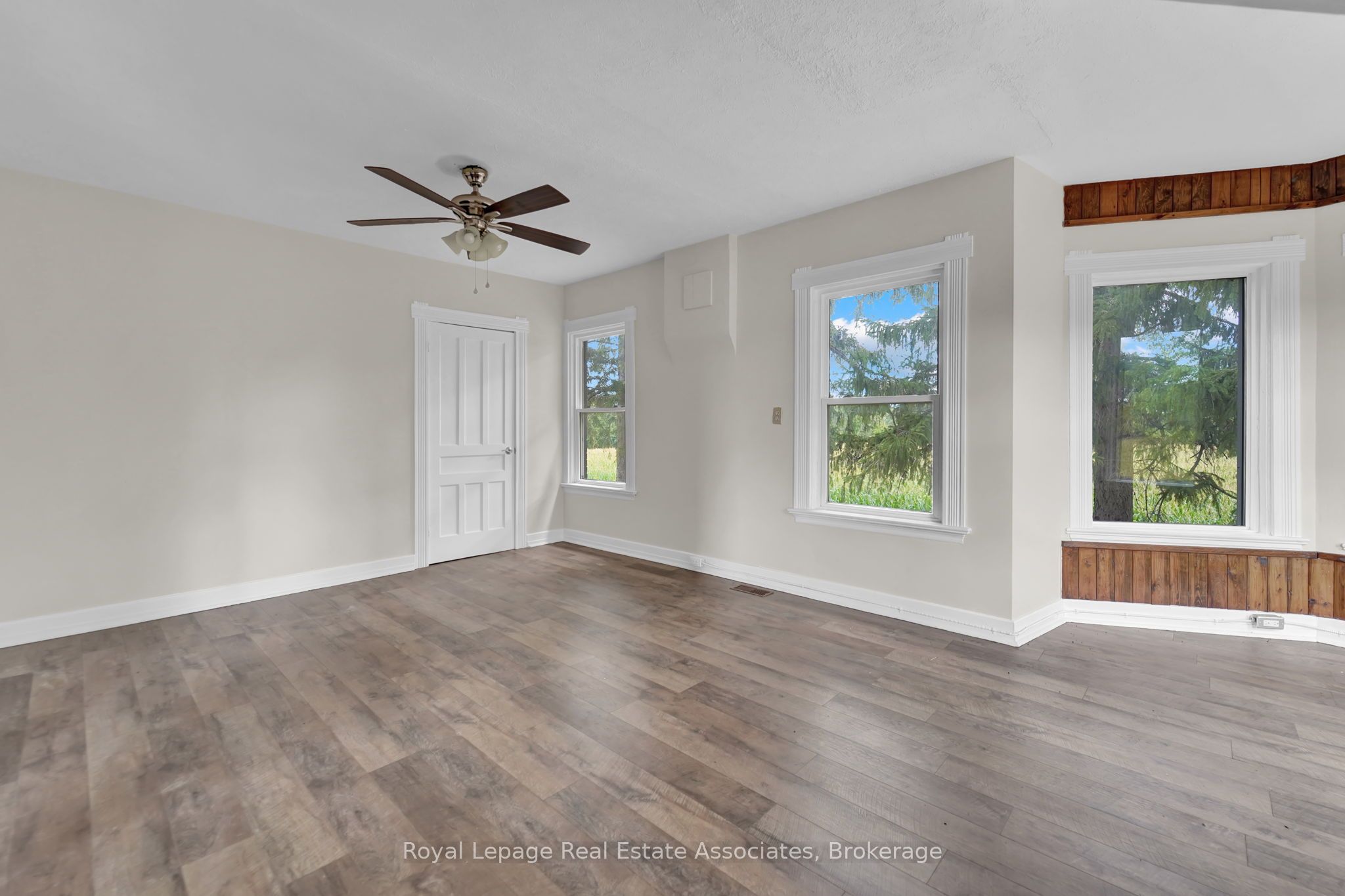 783 Highway 6 N Property Photo 22