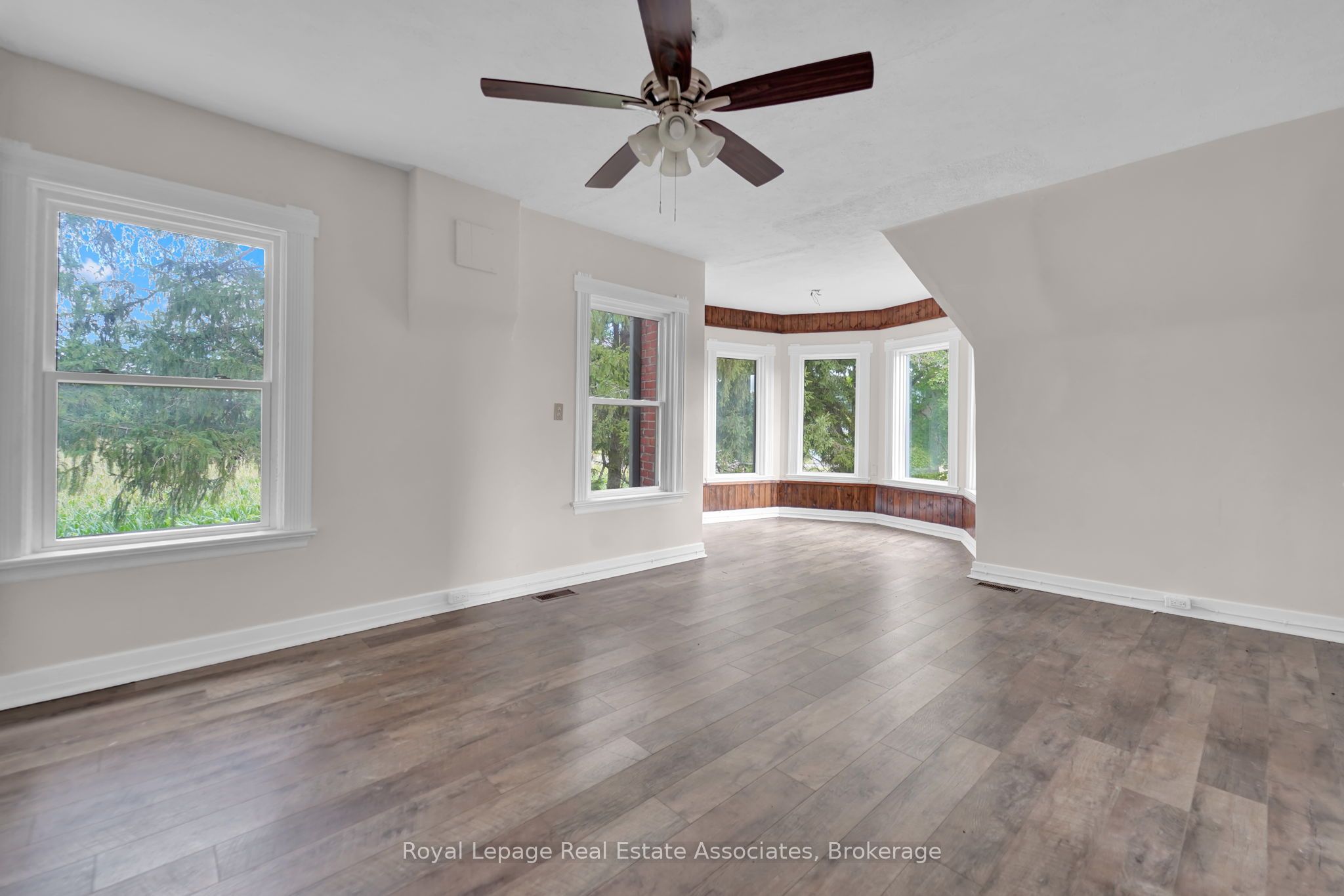 783 Highway 6 N Property Photo 23