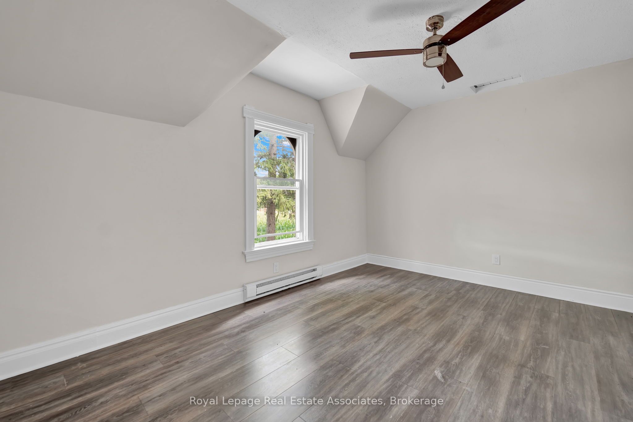 783 Highway 6 N Property Photo 25