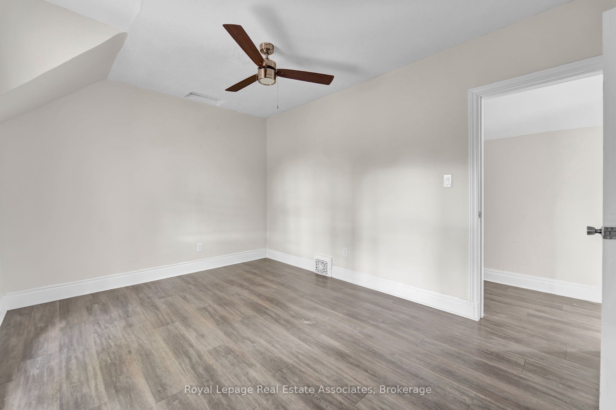 783 Highway 6 N Property Photo 27