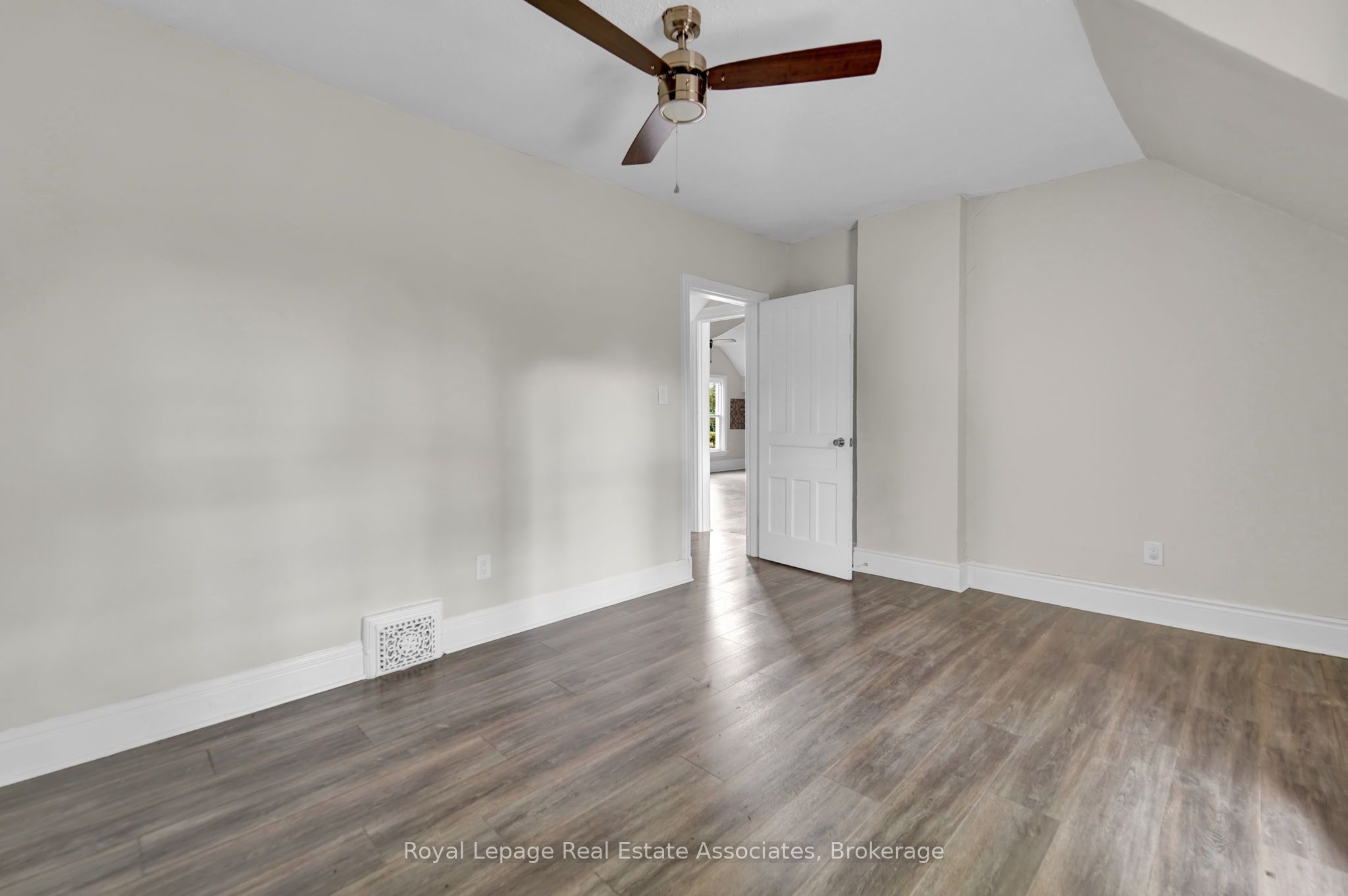 783 Highway 6 N Property Photo 28