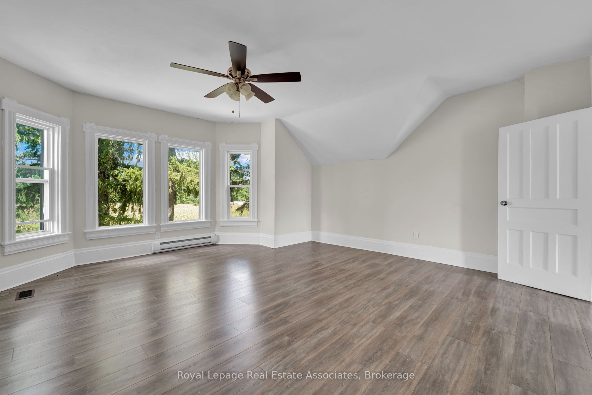783 Highway 6 N Property Photo 33