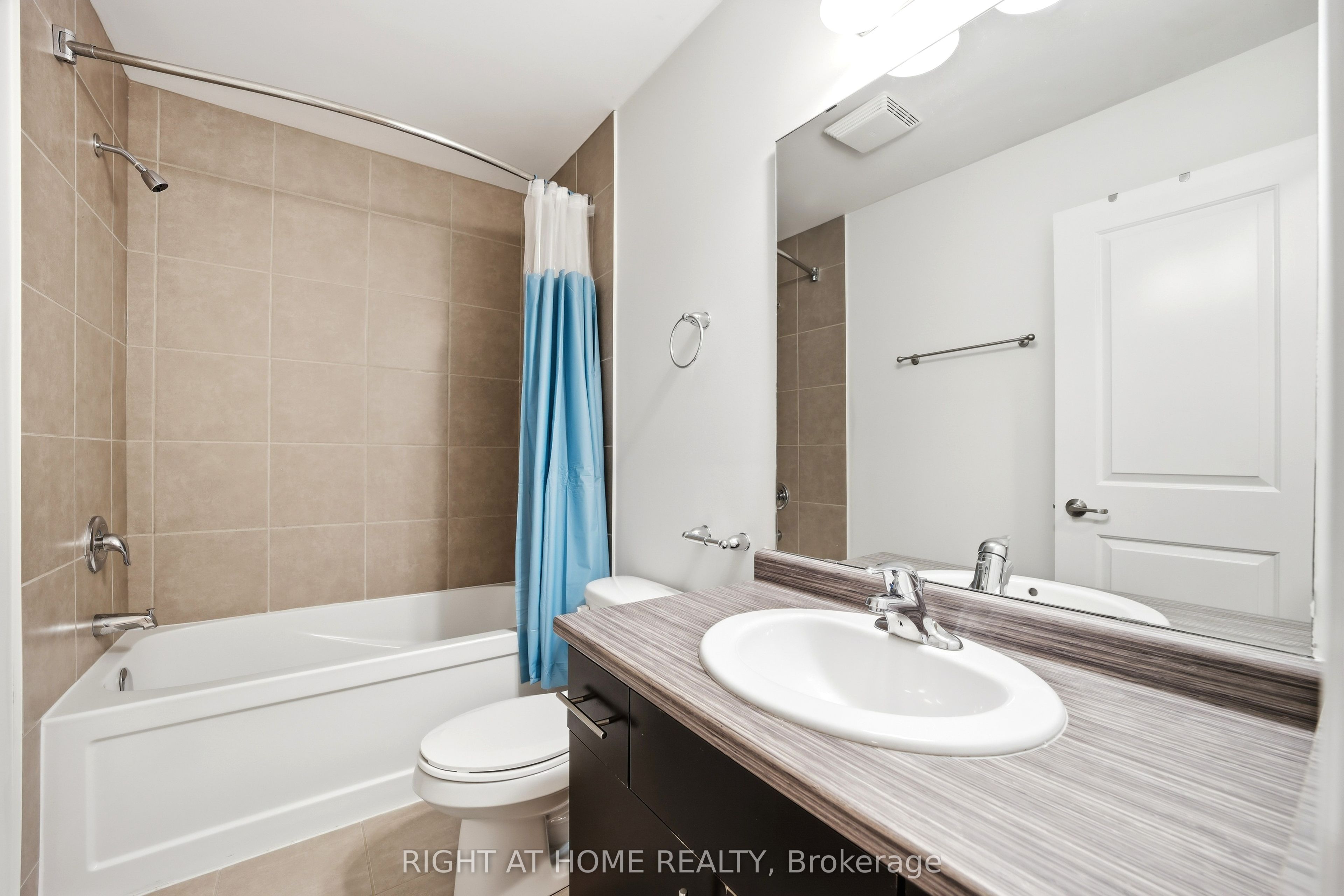 32 Rolling Lane Property Photo 26