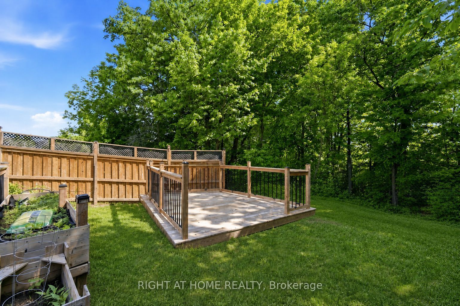 32 Rolling Lane Property Photo 45