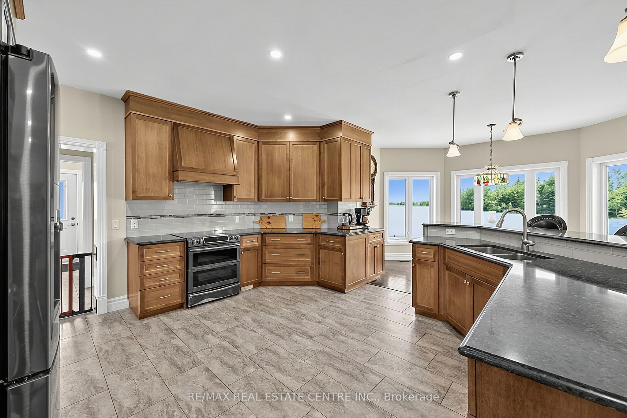 398019 5th Line Property Photo 11