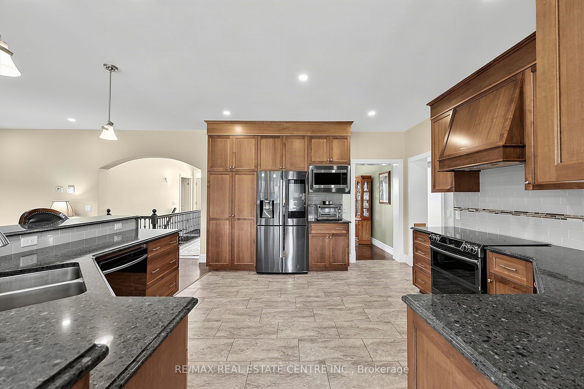 398019 5th Line Property Photo 13