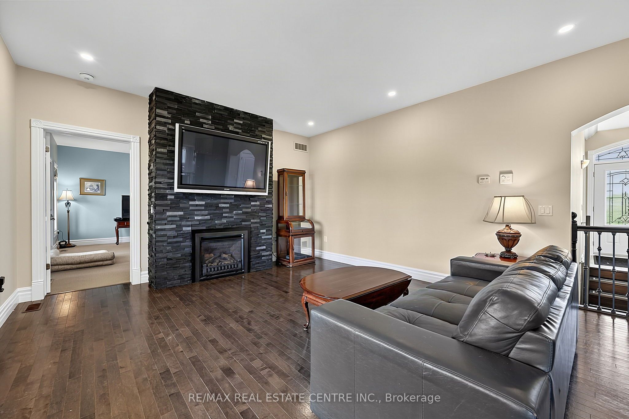 398019 5th Line Property Photo 18