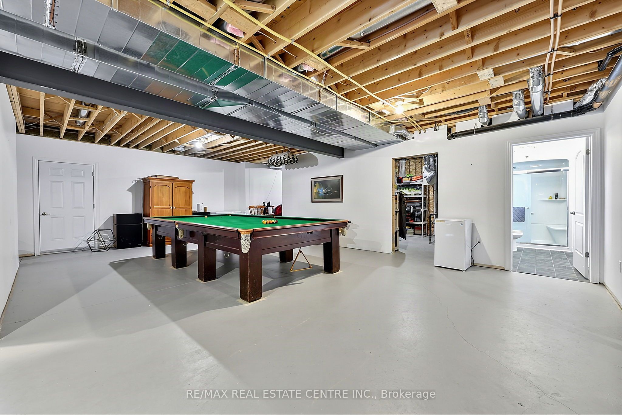 398019 5th Line Property Photo 32