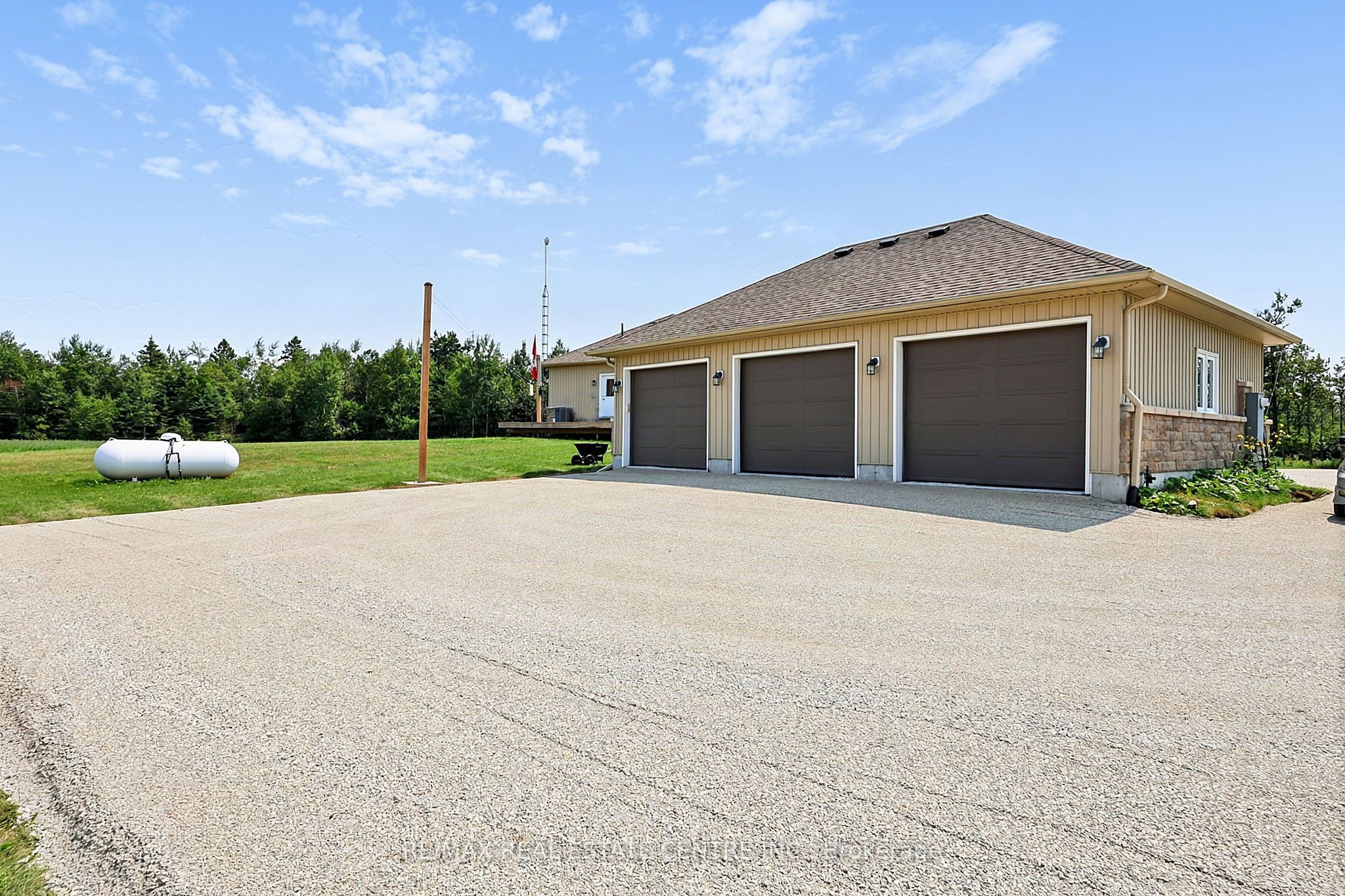 398019 5th Line Property Photo 50