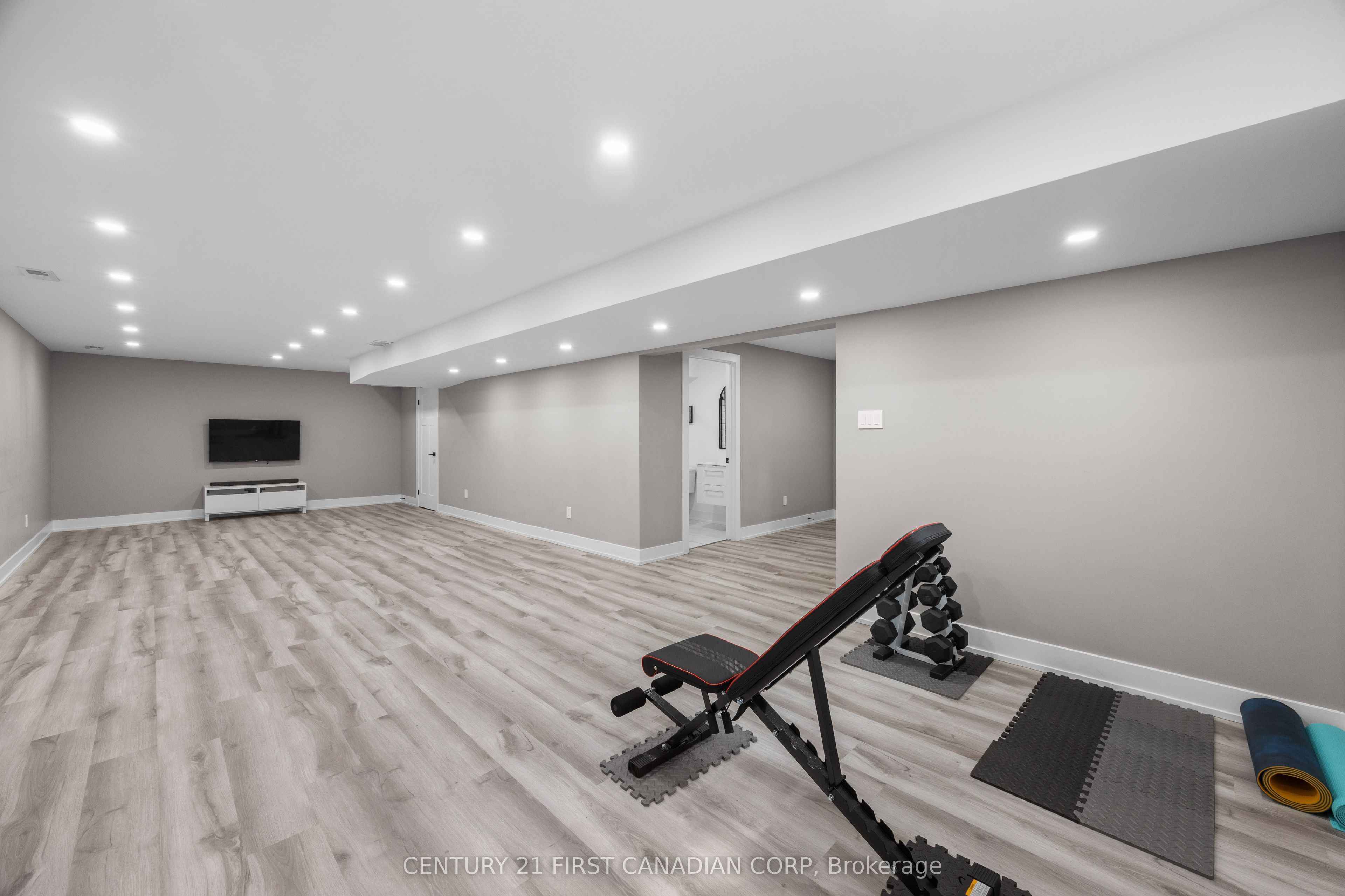 10 Beaty Lane Property Photo 38
