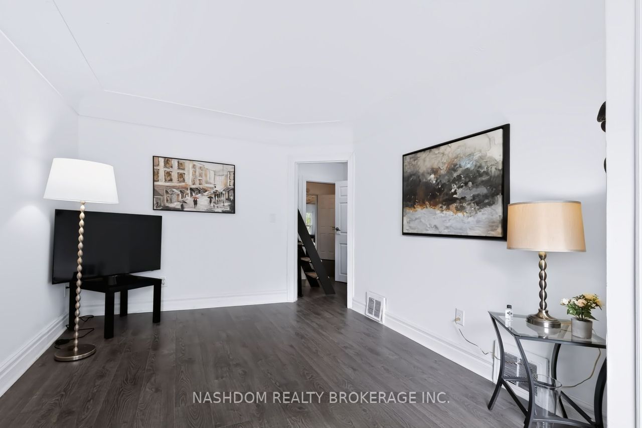 703 Brighton Avenue Property Photo 11