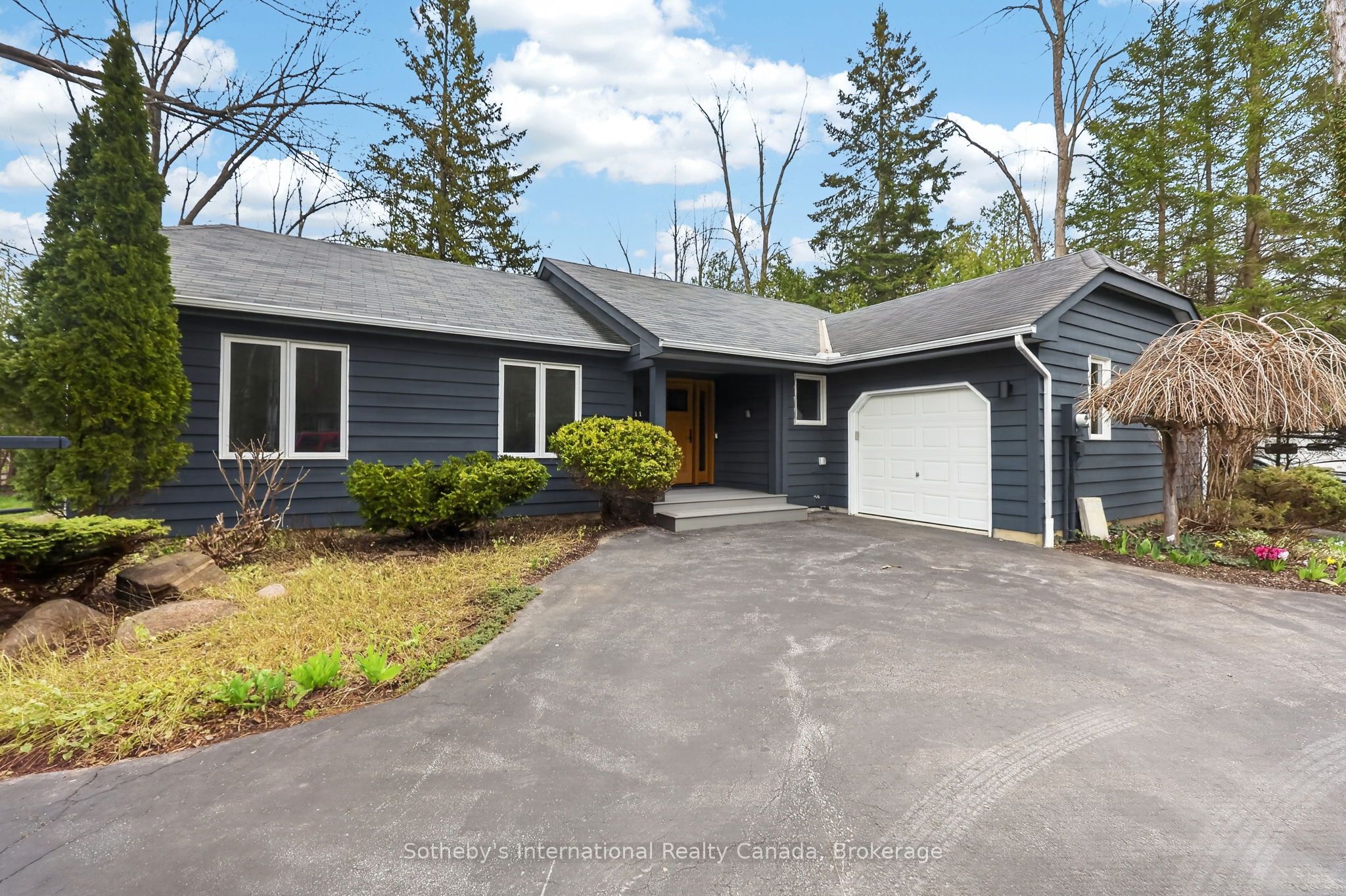 111 Patricia Drive Property Photo 3