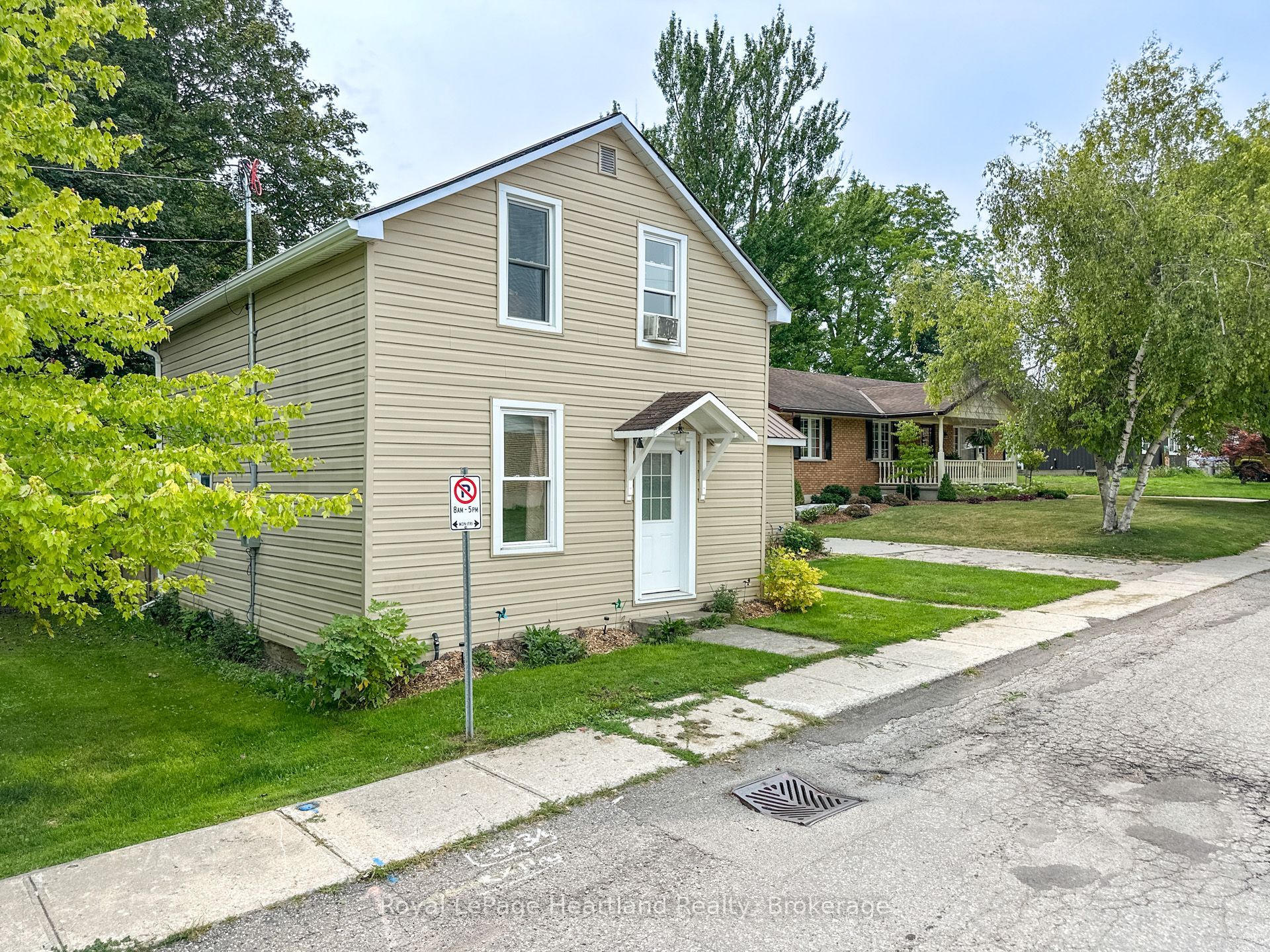 51 Side Street Property Photo 1