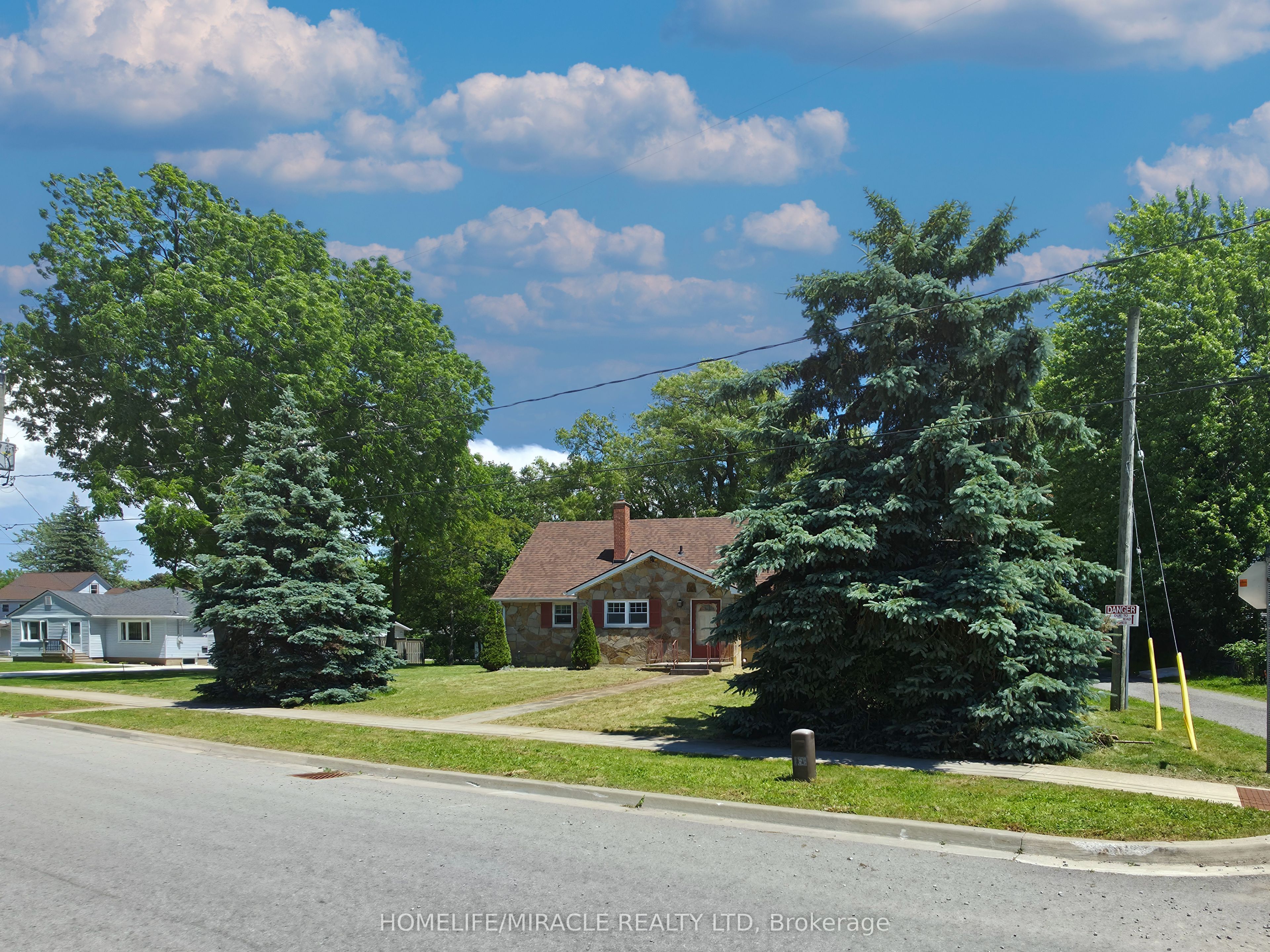 17 Goderich Street Property Photo 4