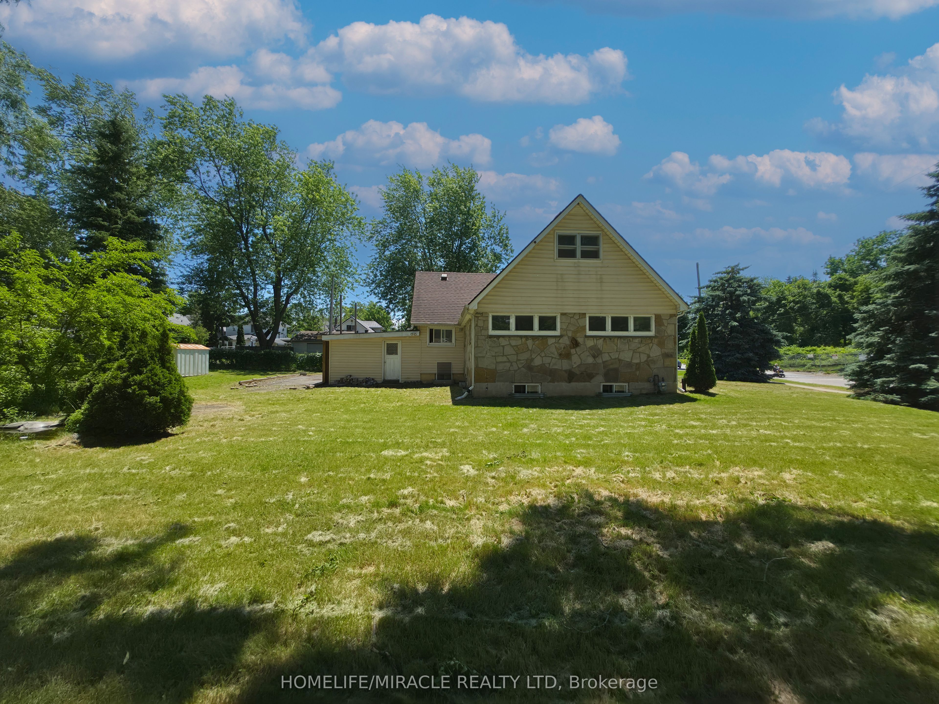 17 Goderich Street Property Photo 7