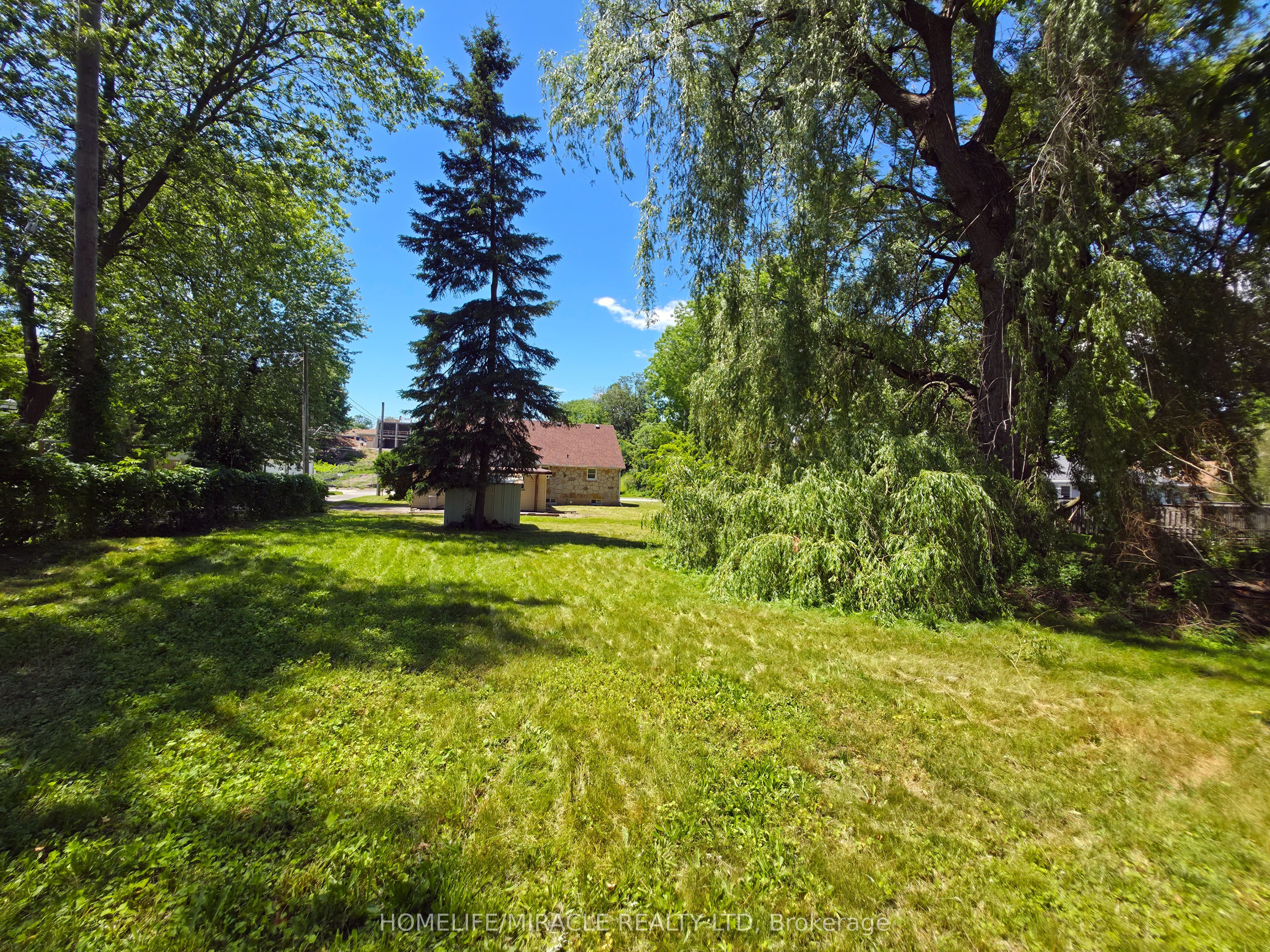 17 Goderich Street Property Photo 11