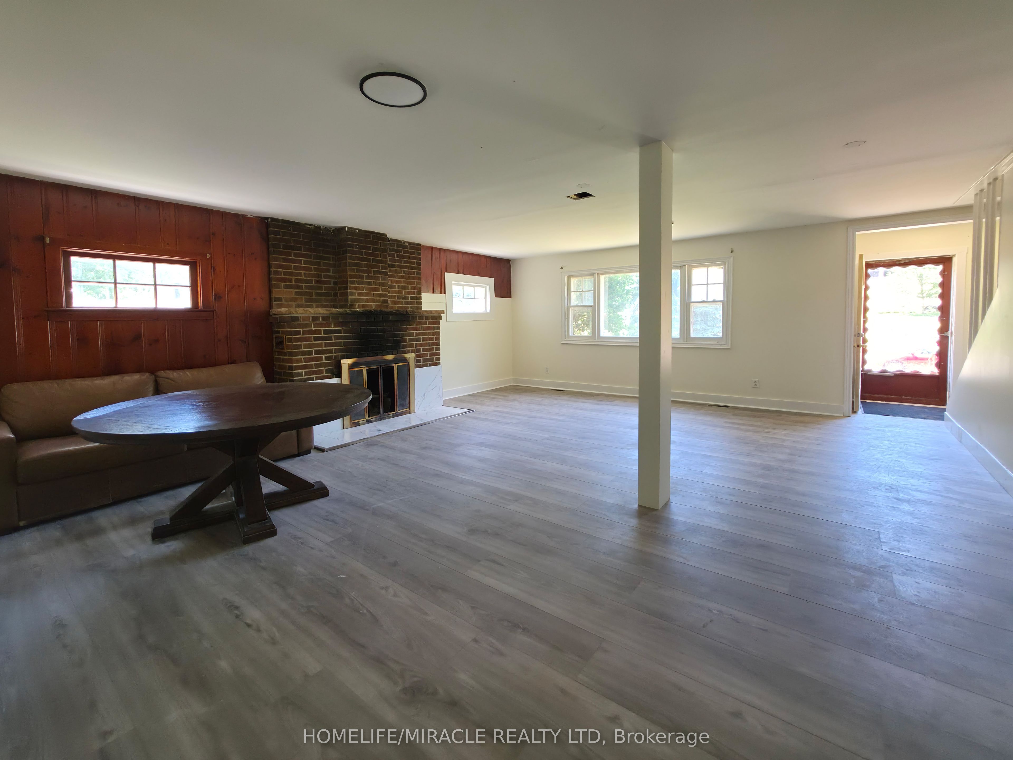 17 Goderich Street Property Photo 24