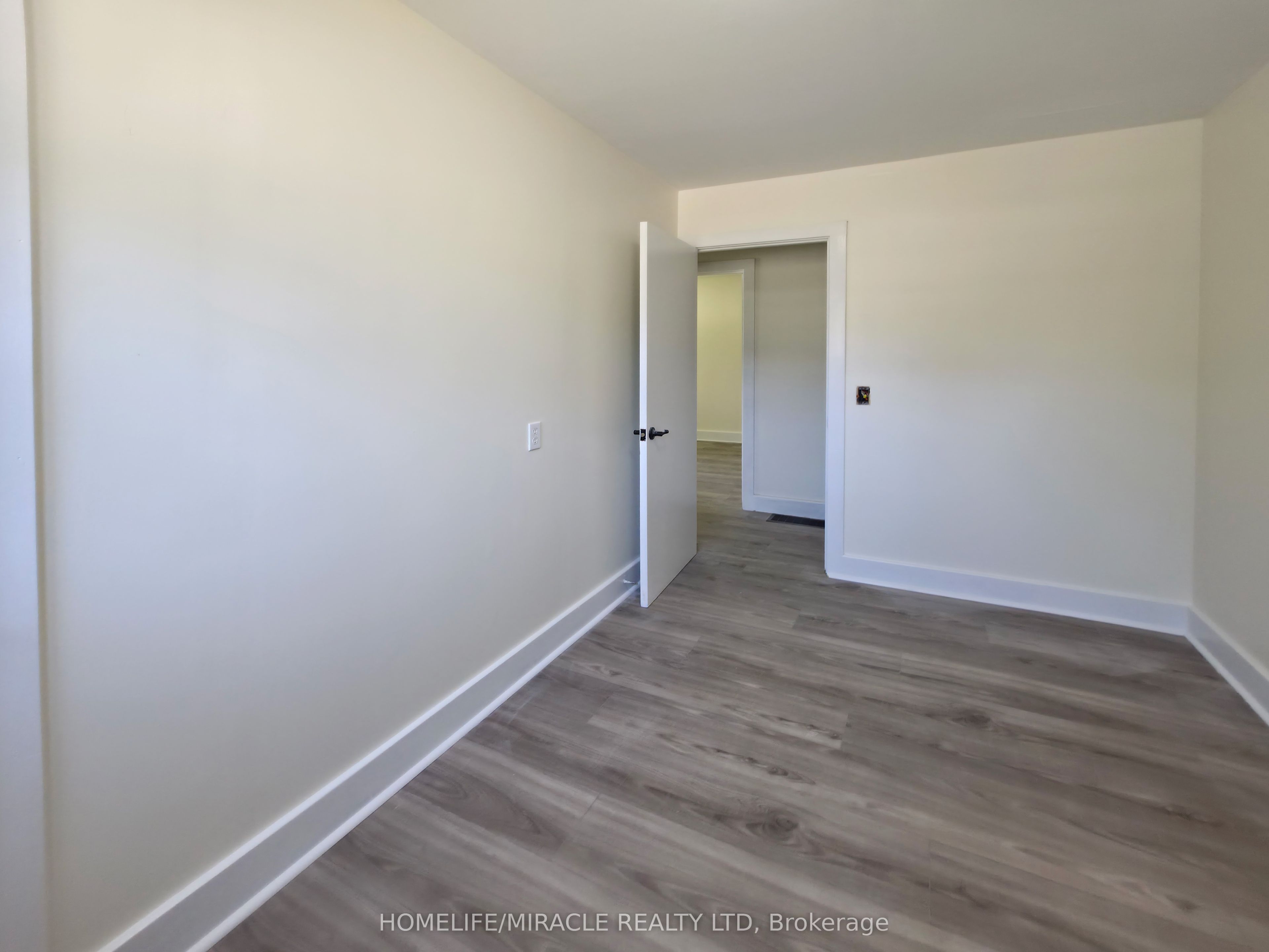 17 Goderich Street Property Photo 29