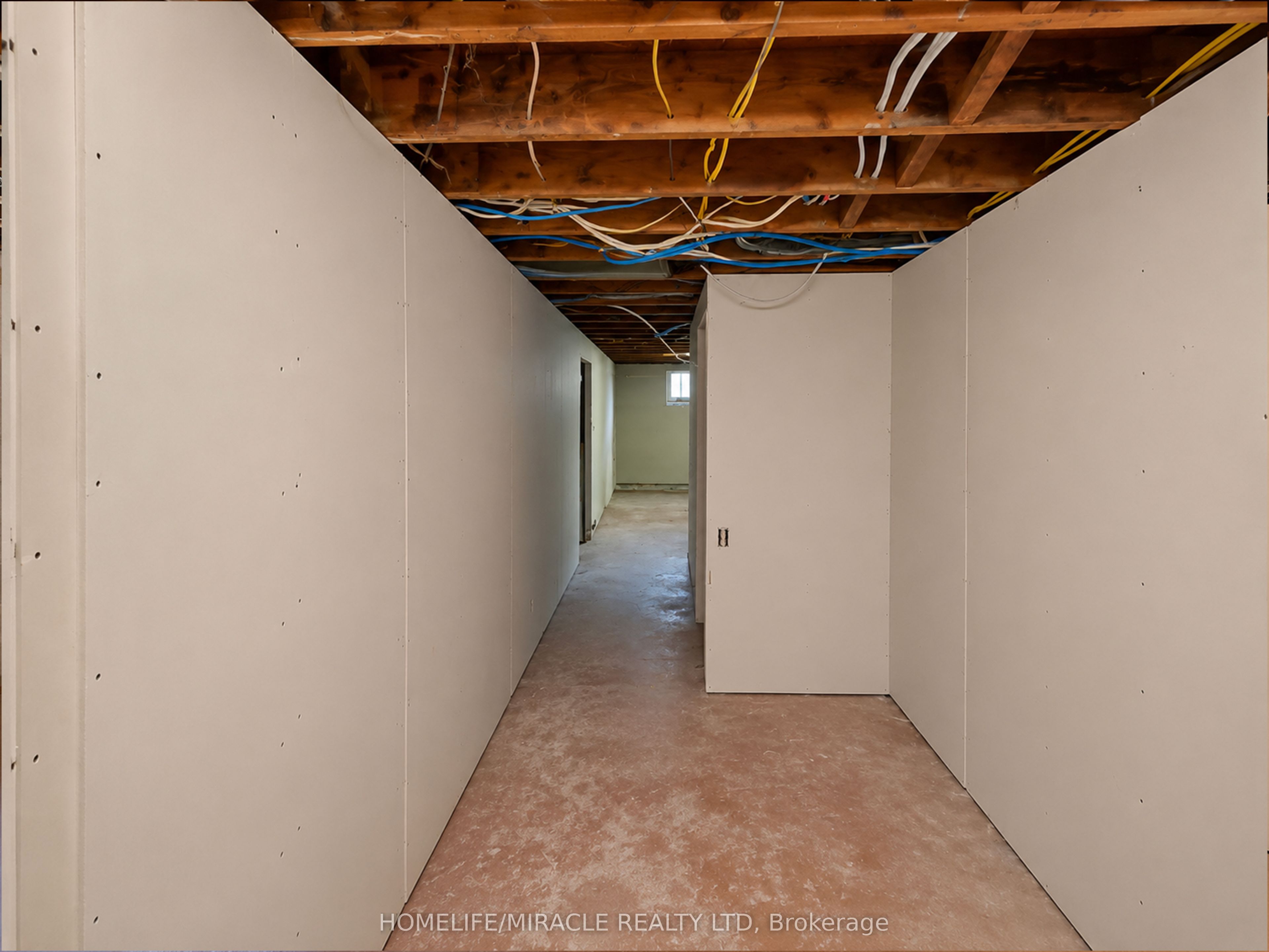 17 Goderich Street Property Photo 45