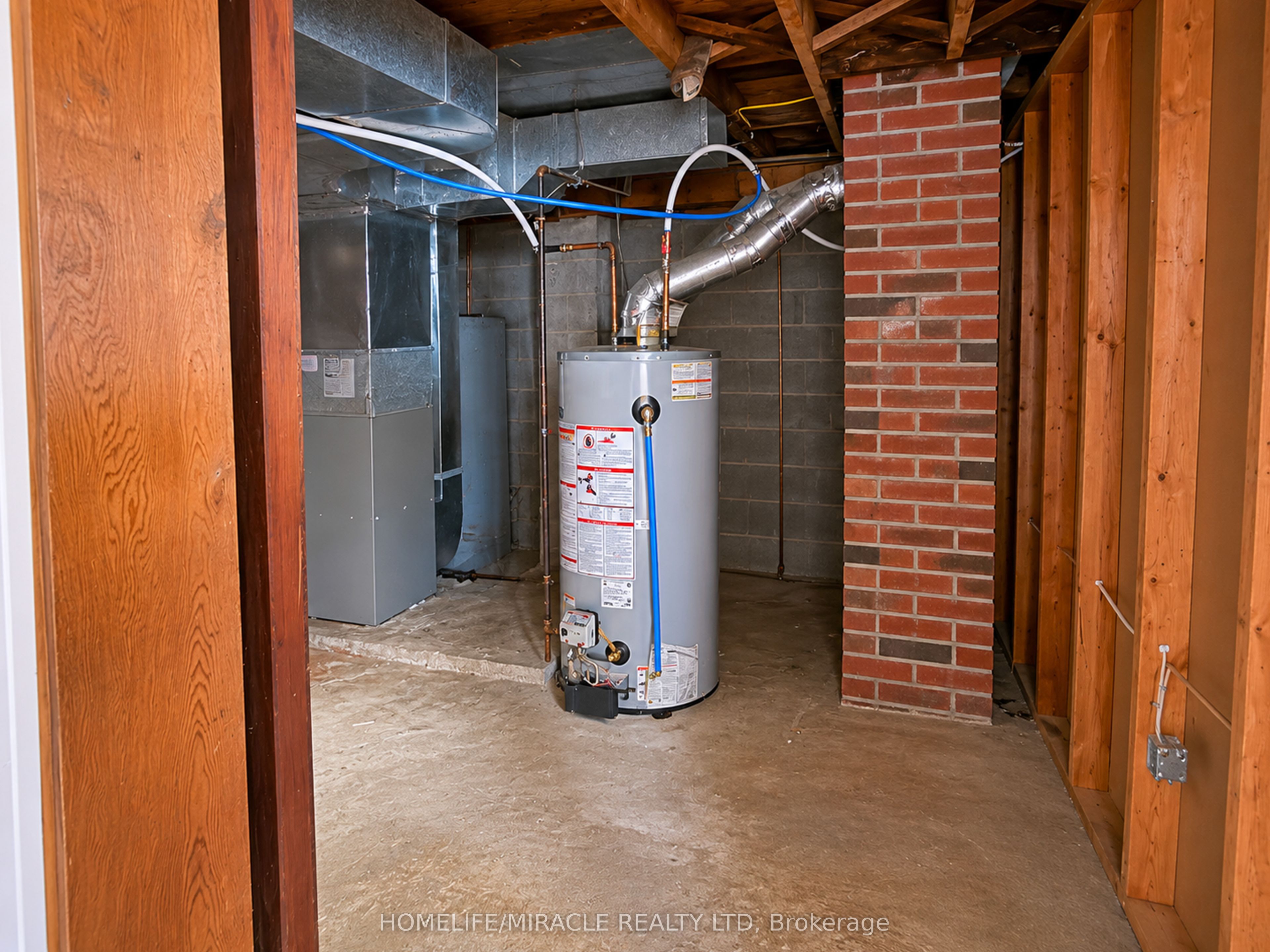 17 Goderich Street Property Photo 46