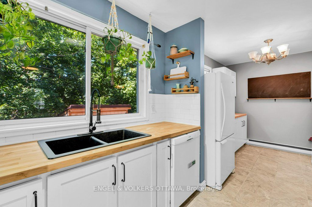 878 Grenon Avenue Property Photo 14