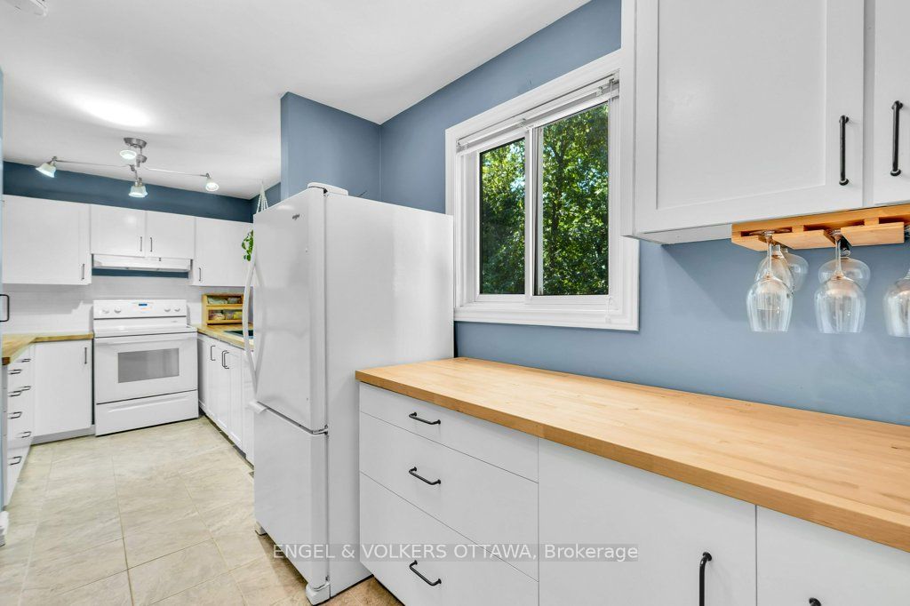 878 Grenon Avenue Property Photo 18