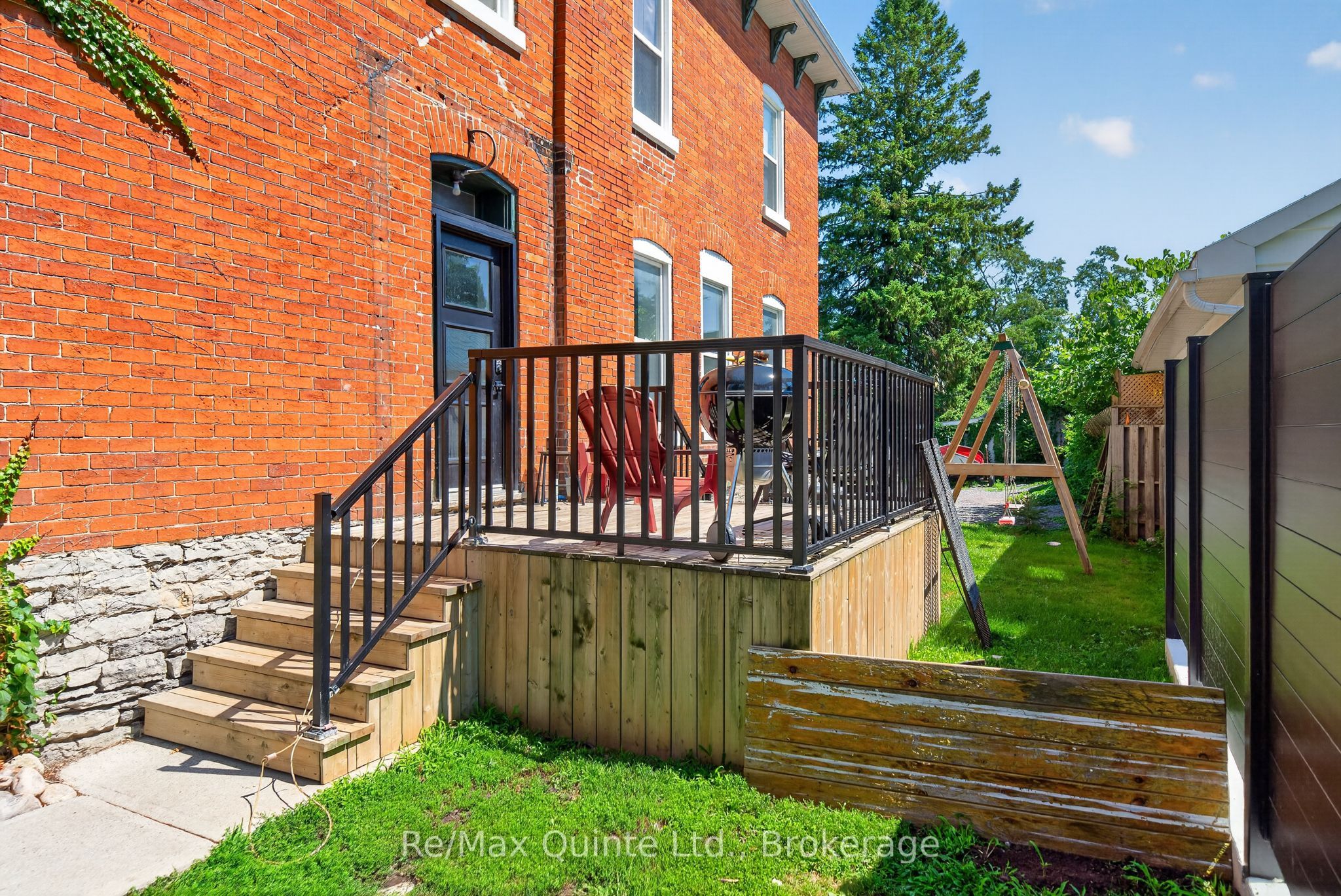 205 Charles Street Property Photo 7