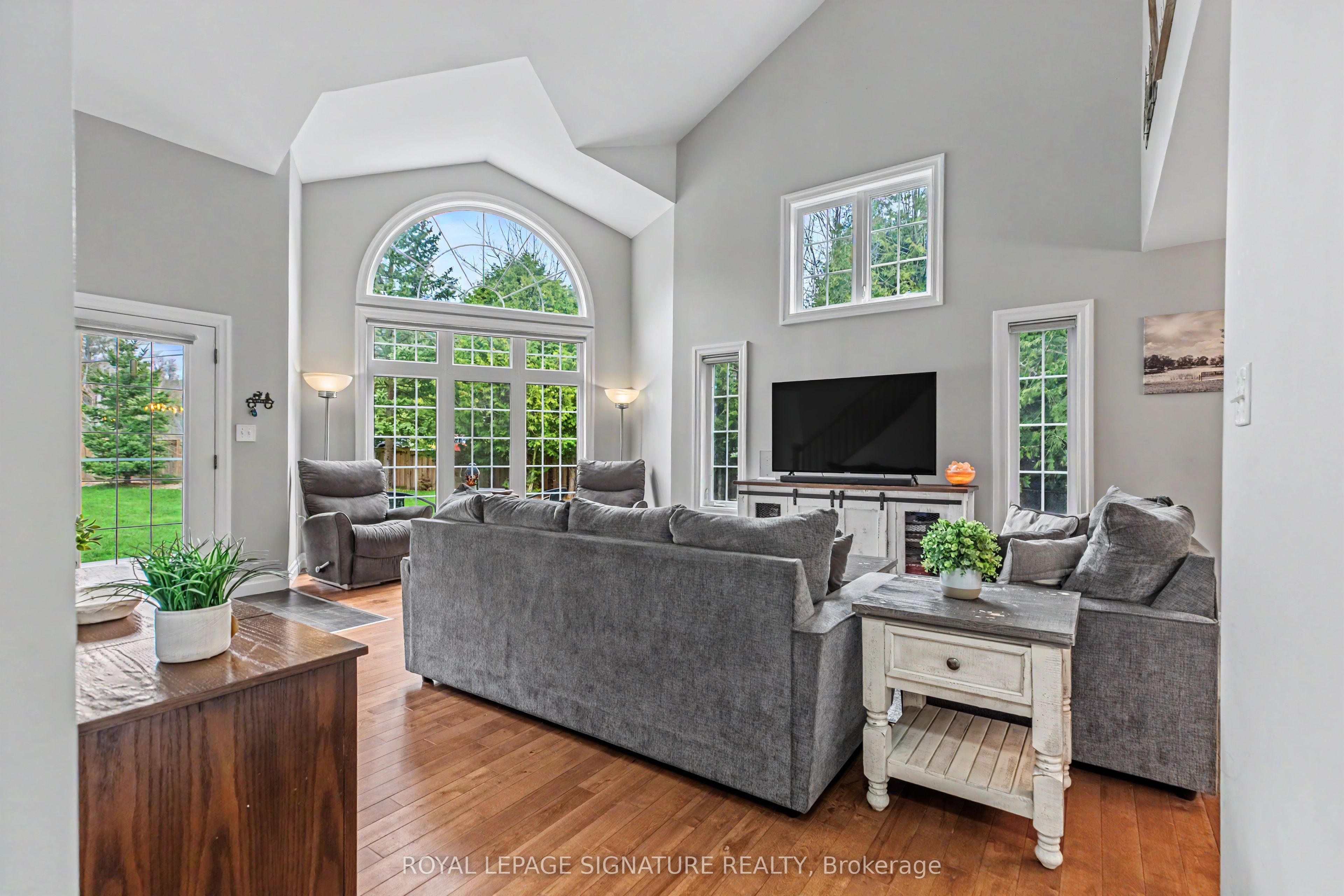 777320 S Highway 10 Property Photo 12