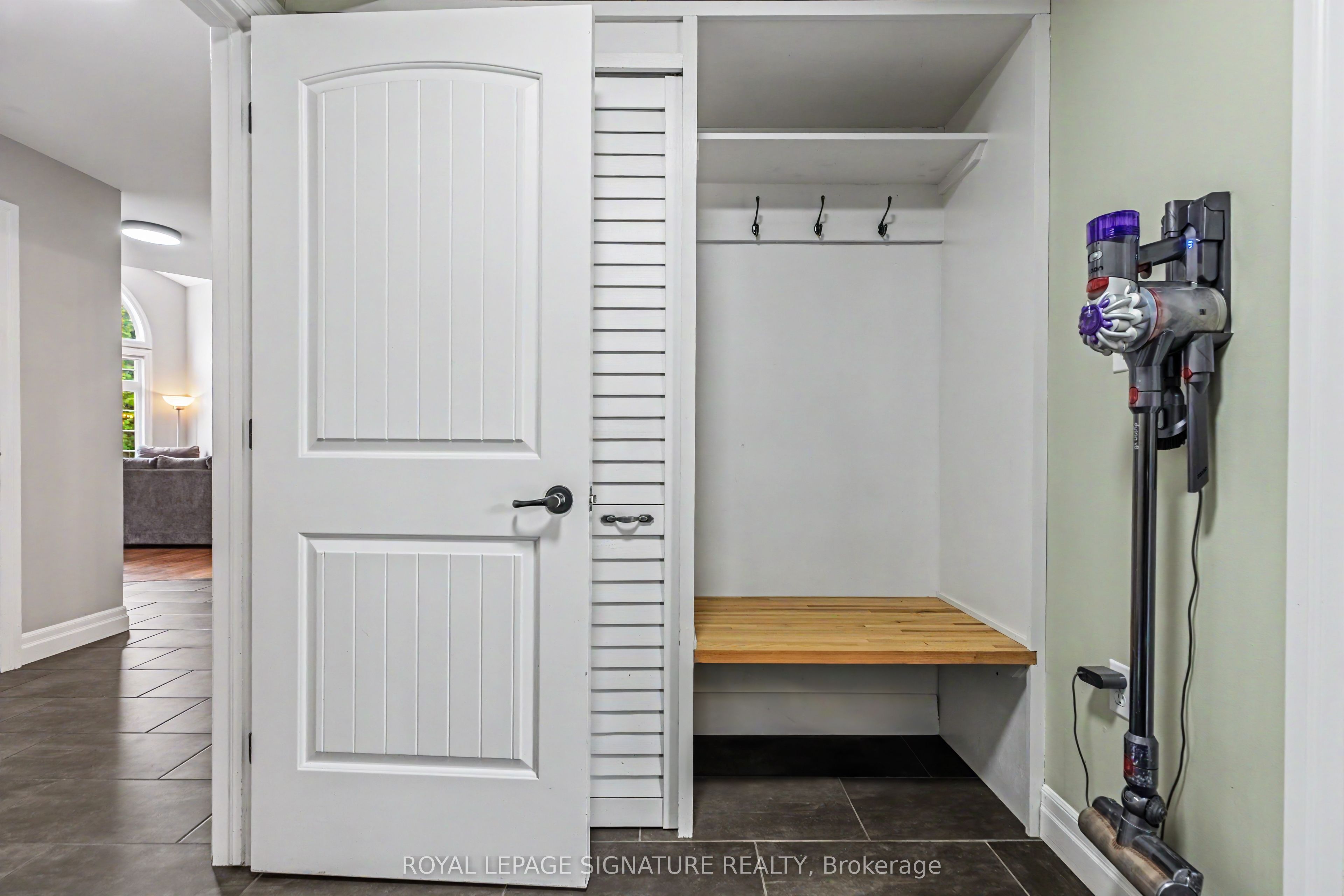 777320 S Highway 10 Property Photo 18