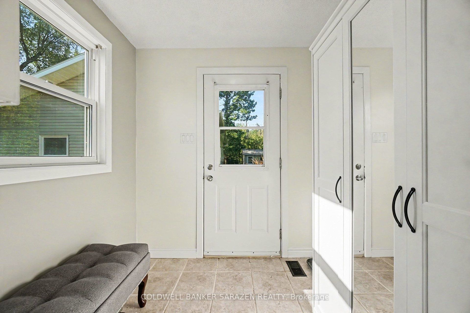 86 Towey Lane Property Photo 7