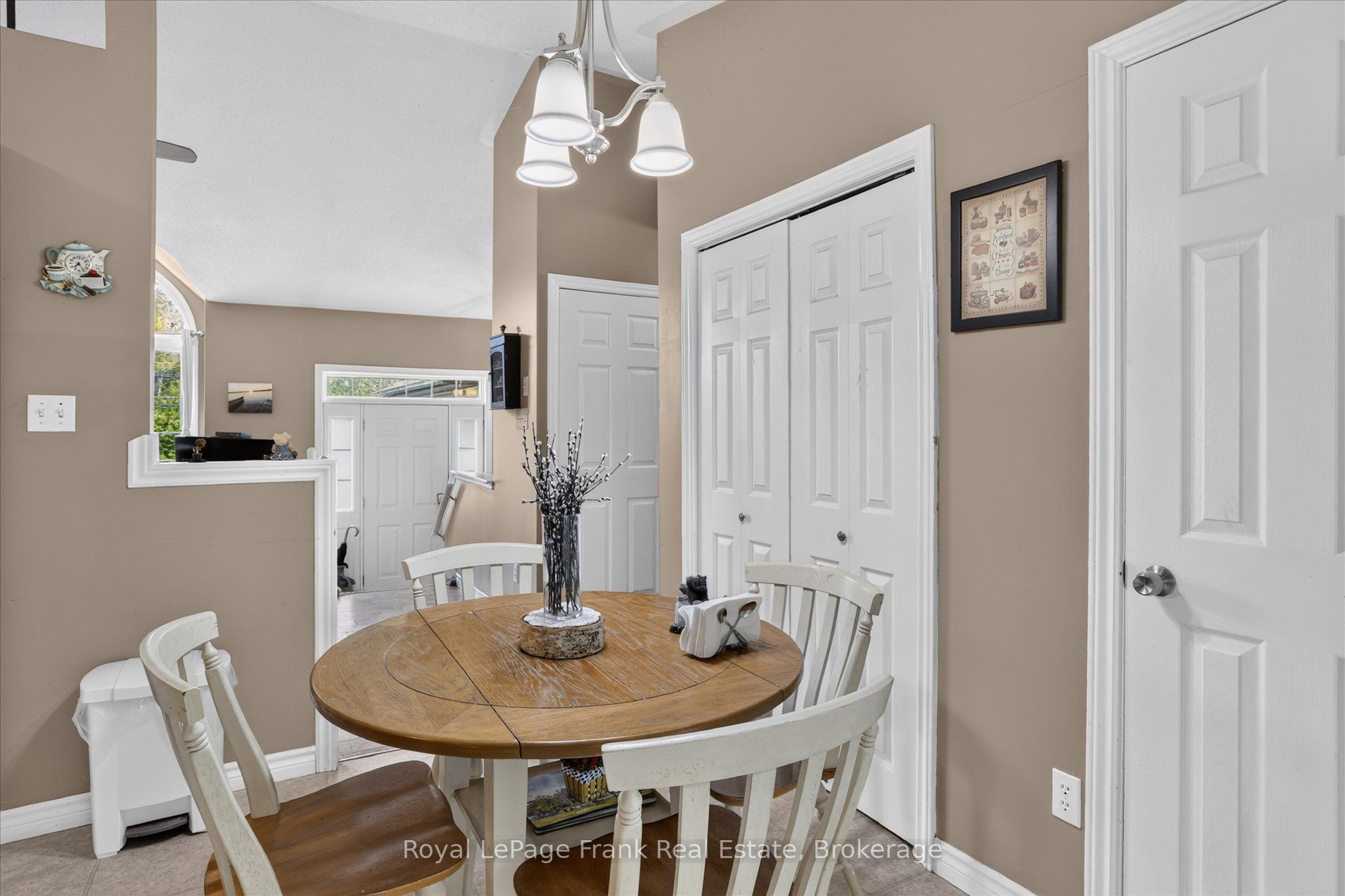 124 Sumcot Drive Property Photo 17